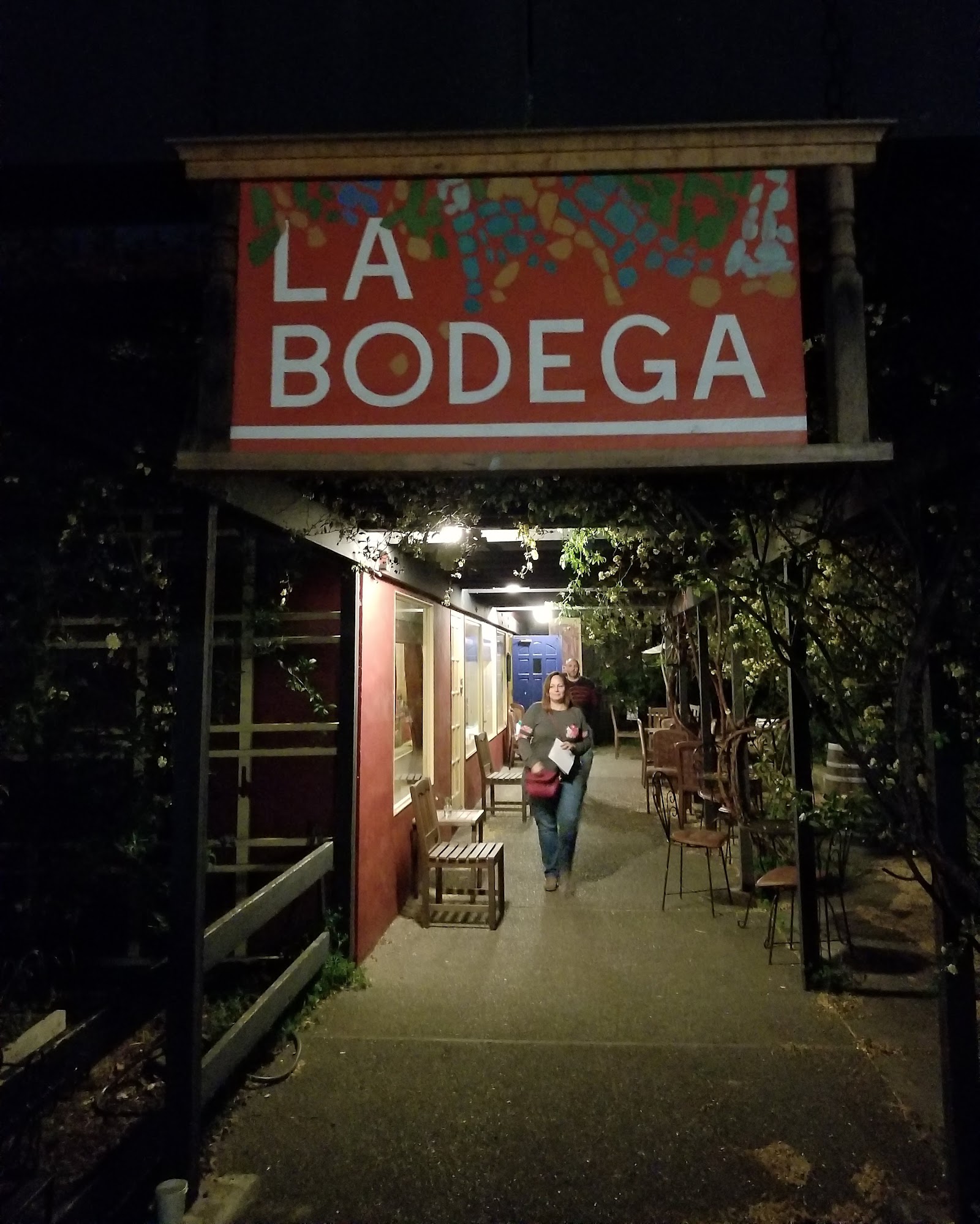 Sonoma Wine Shop / La Bodega Kitchen