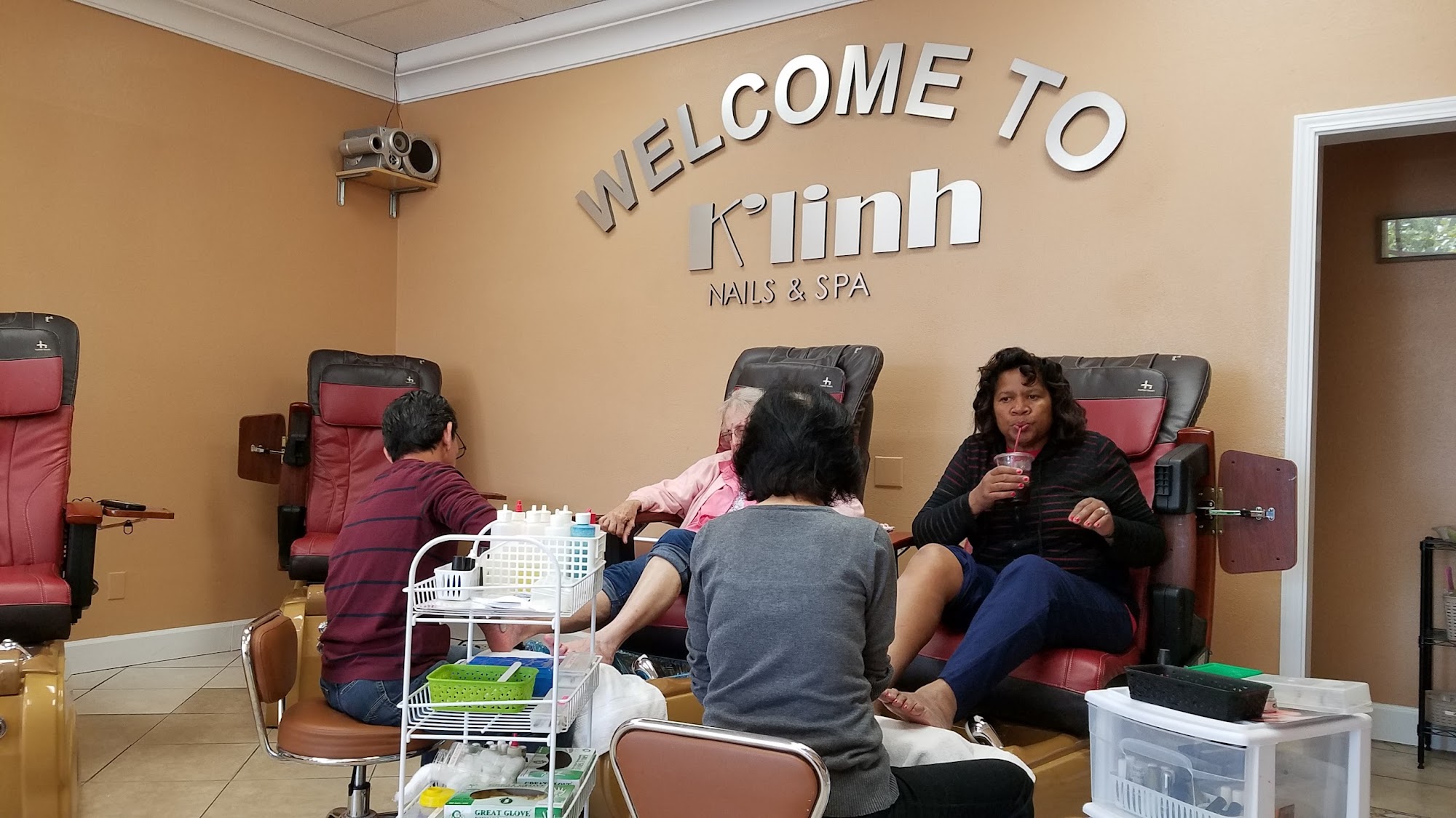 K'linh Nails and Spa 29800 Bradley Rd STE 109, Sun City California 92586