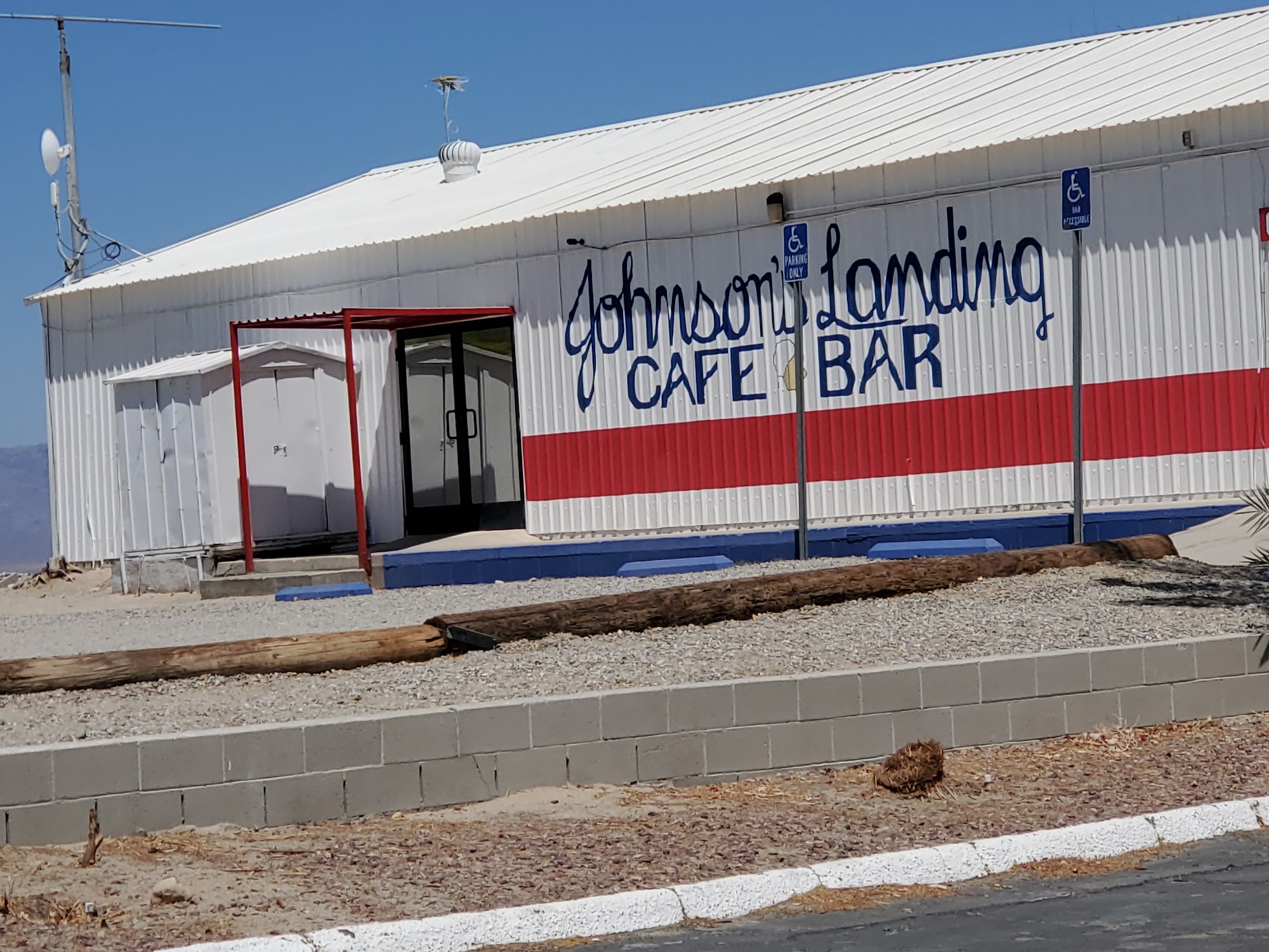 Johnson's Landing Restaurant And Bar