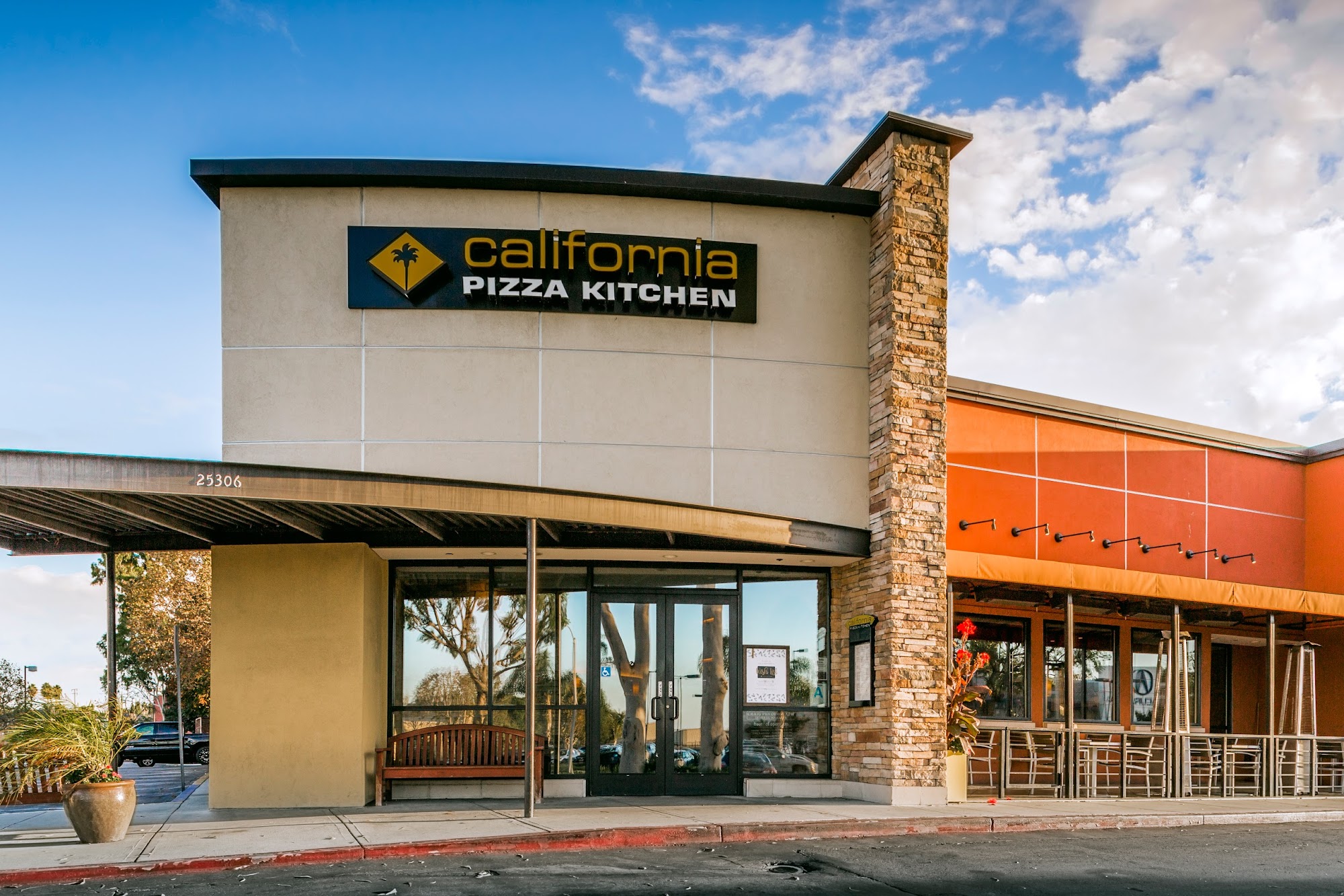 California Pizza Kitchen at Rolling Hills