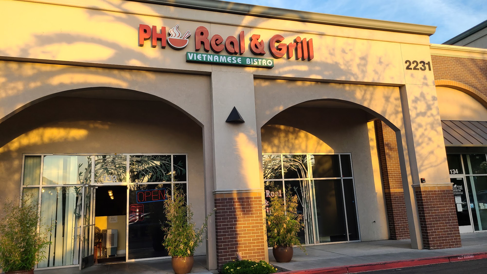 Phở Real & Grill