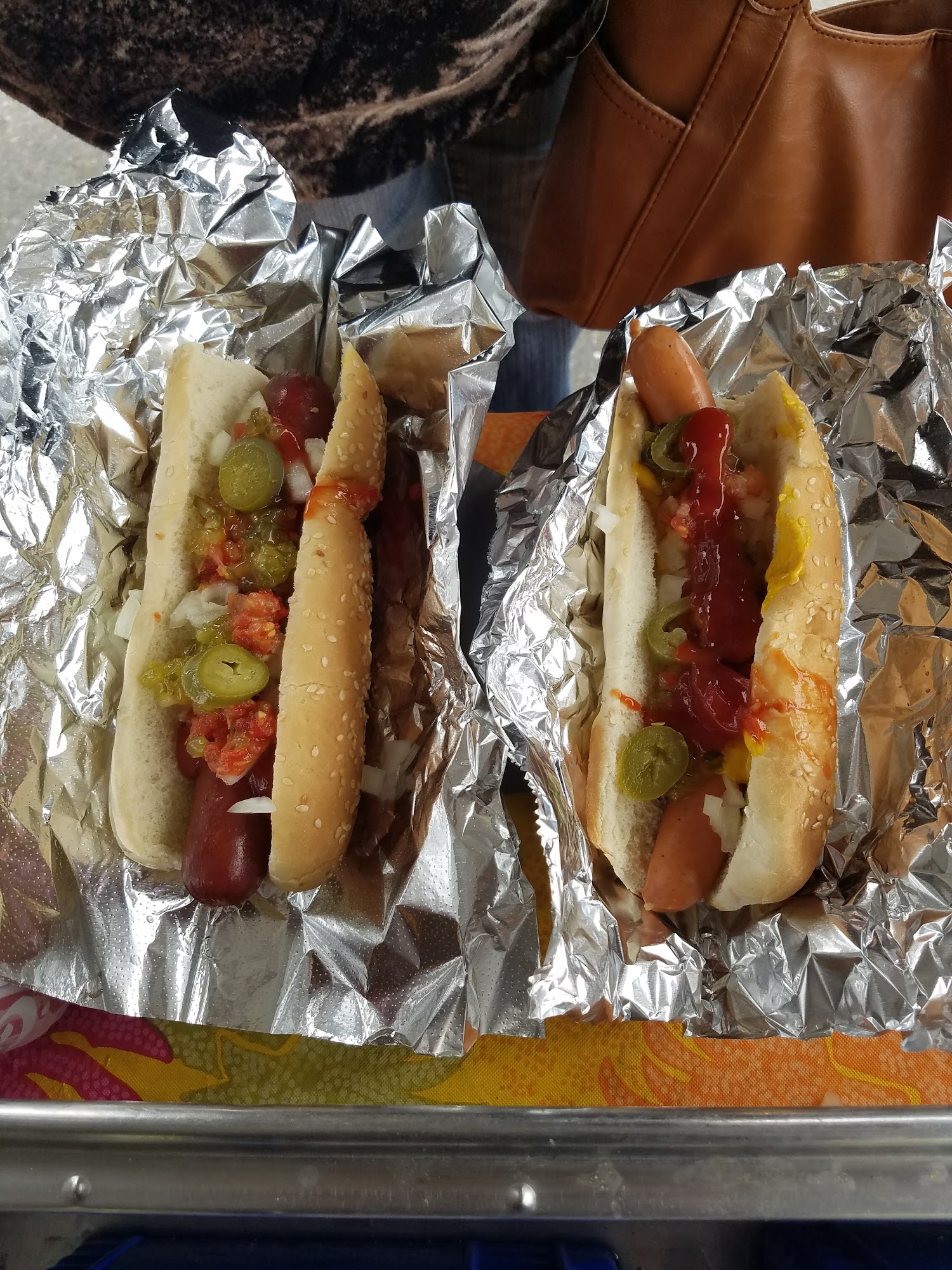 3B's Mendo Hot Dogs