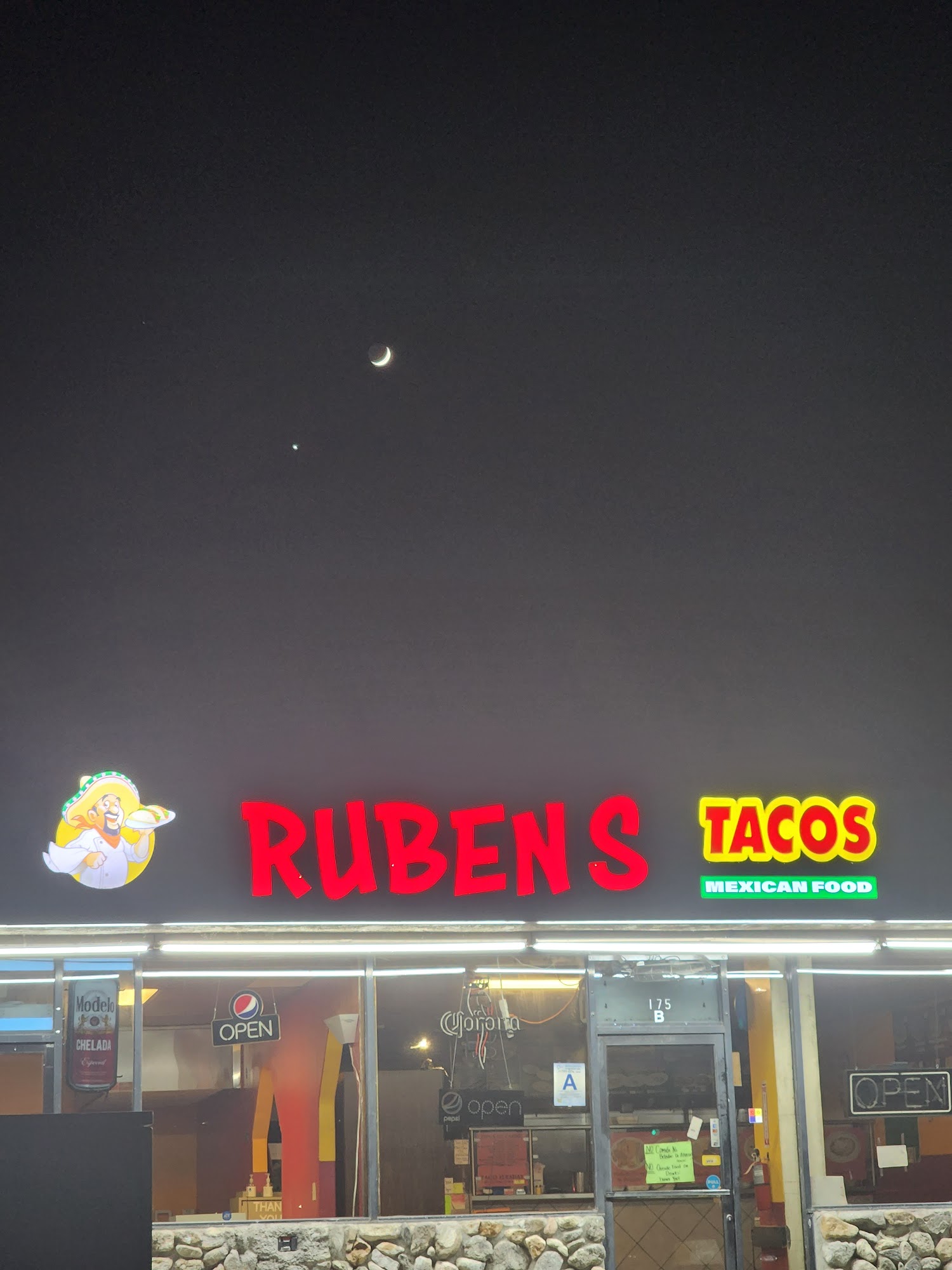 Ruben's Tacos