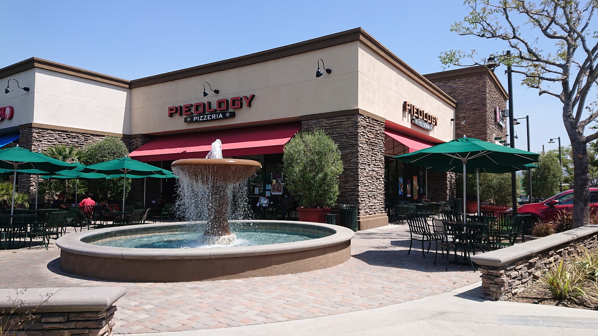 Pieology Pizzeria