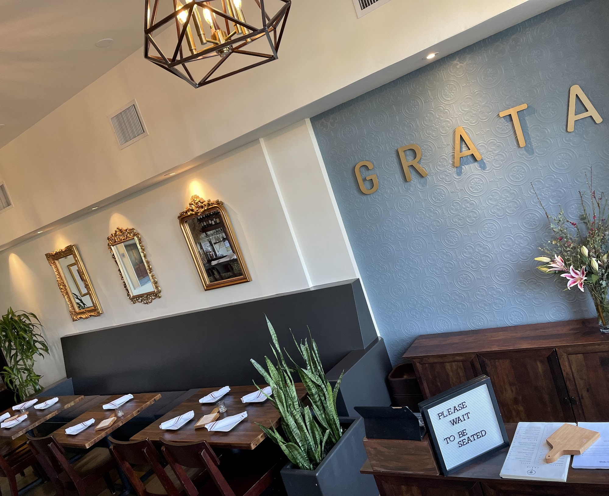 Grata Italian Eatery