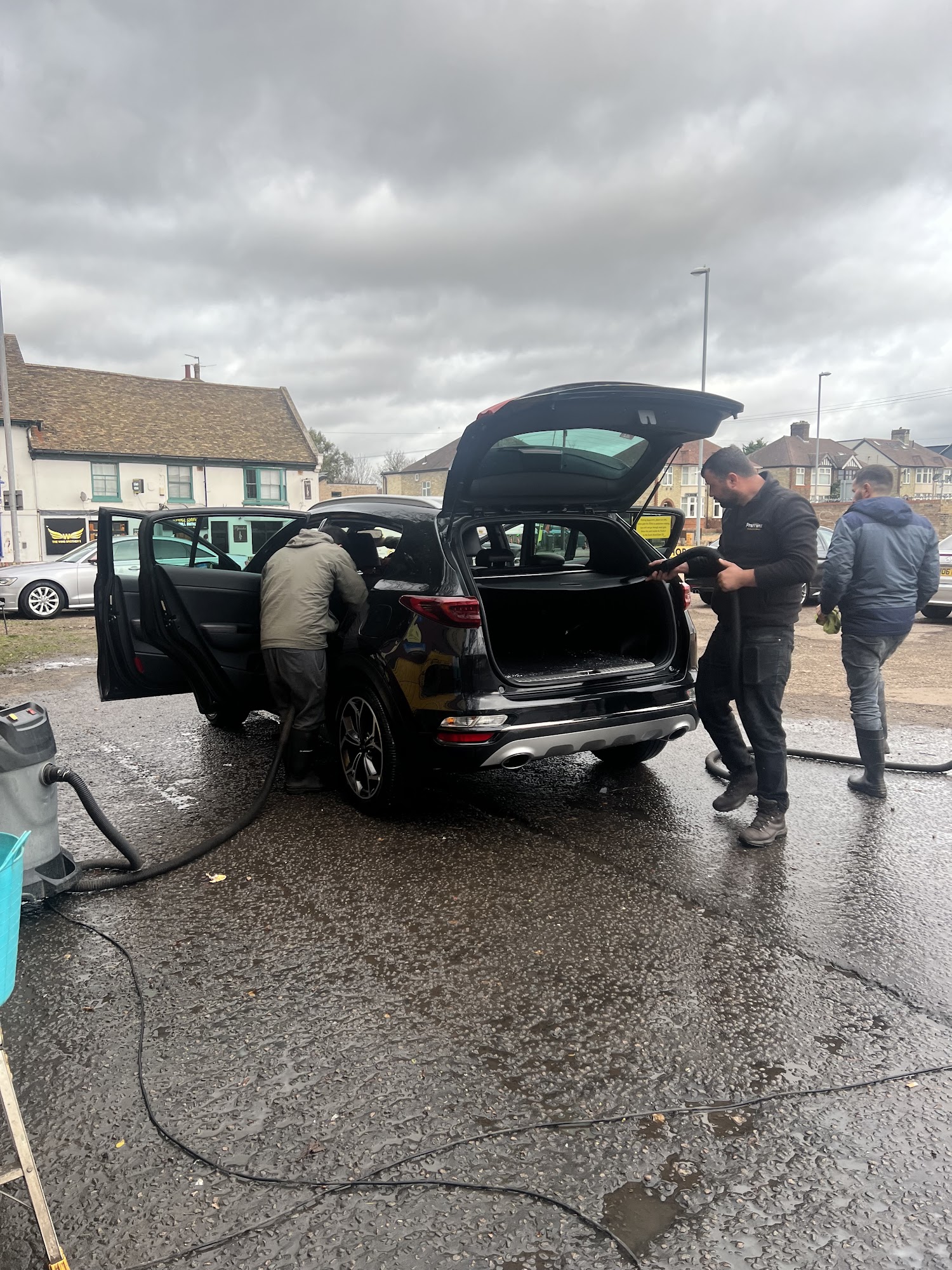 United Hand Car Wash Cambridge