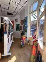 Ana's Art Gallery