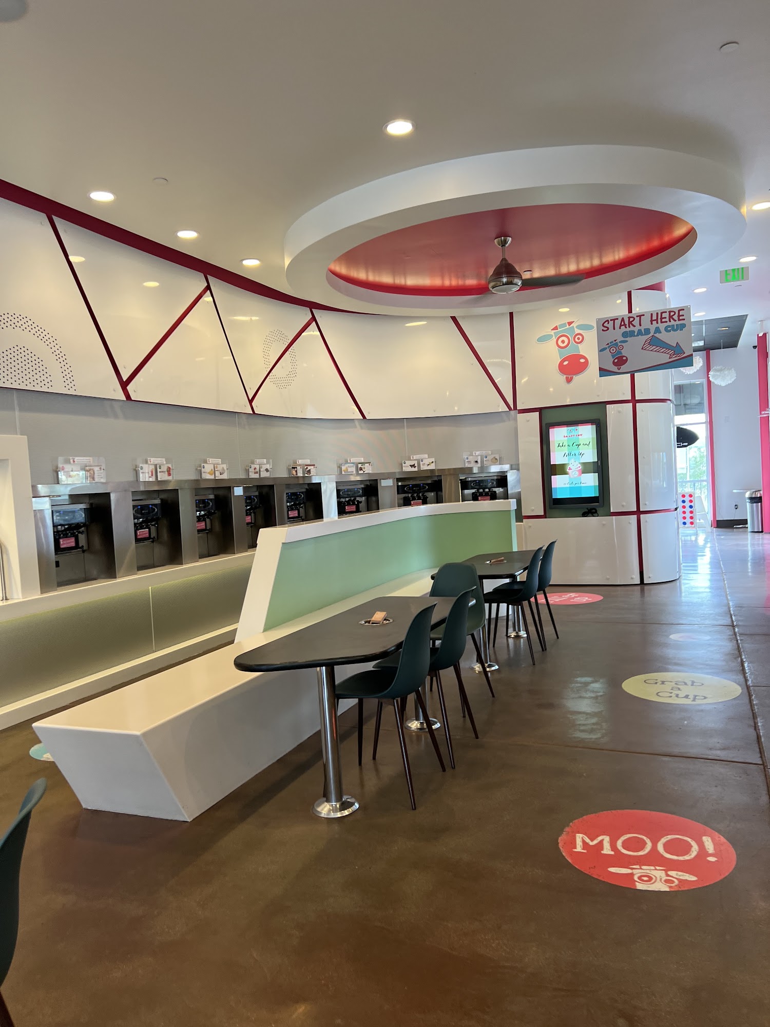 Smart Cow Yogurt Bar - Castle Rock