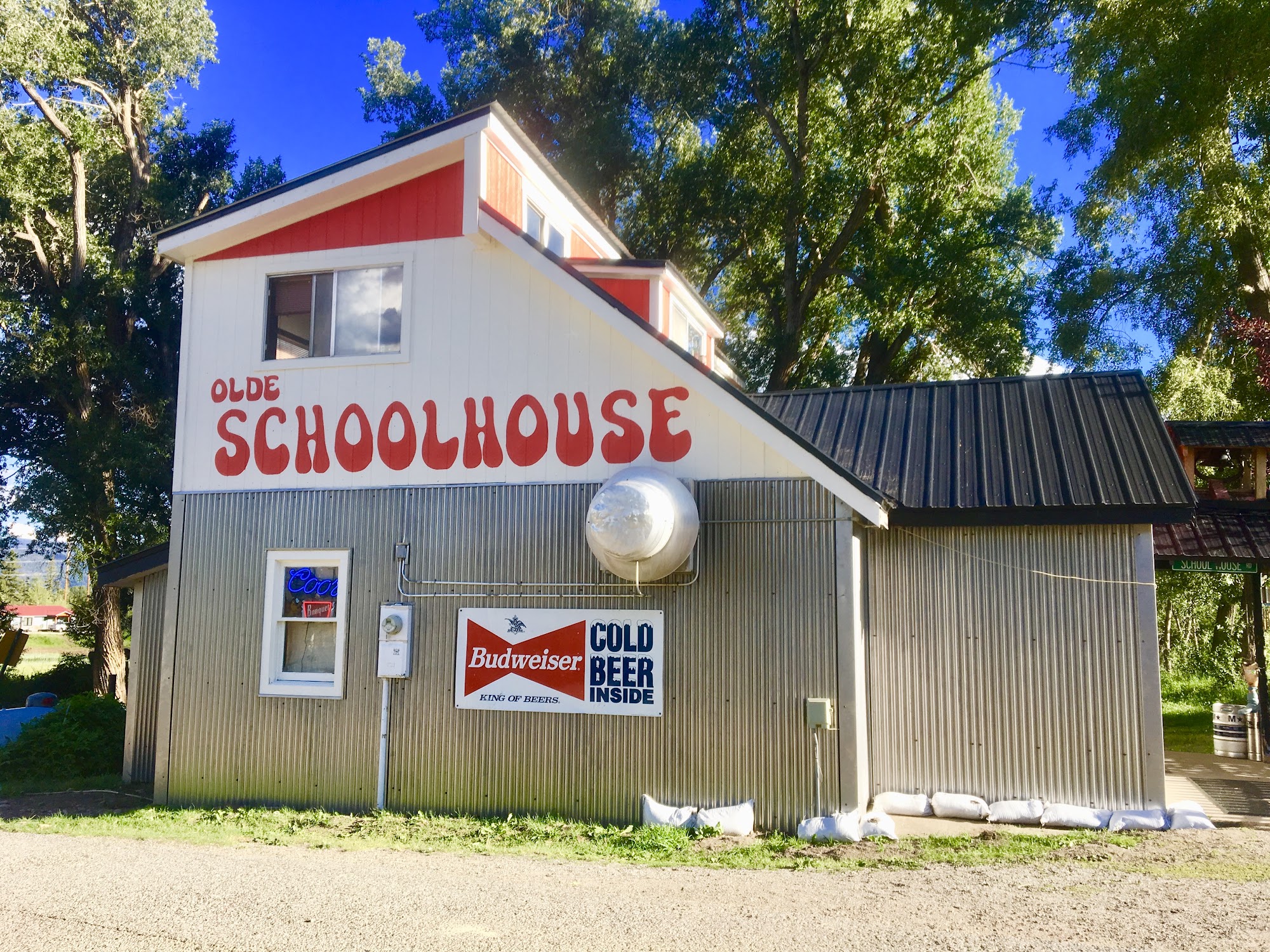 Olde Schoolhouse Cafe