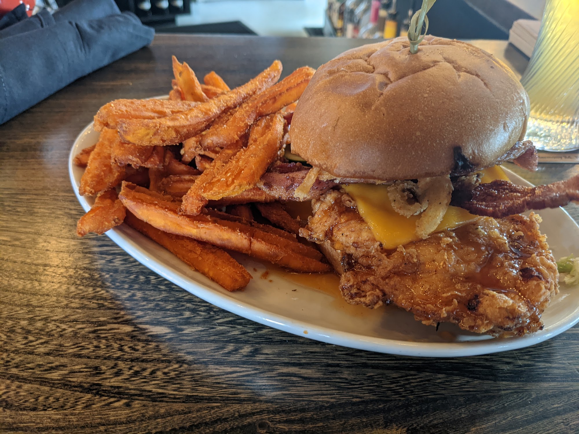 DC Oakes Brewhouse And Eatery