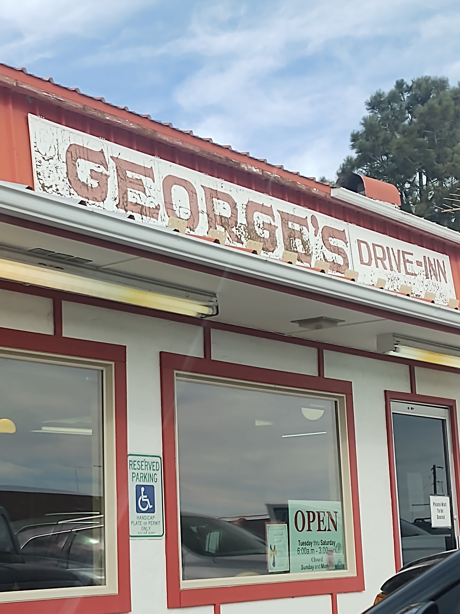 George's Drive Inn