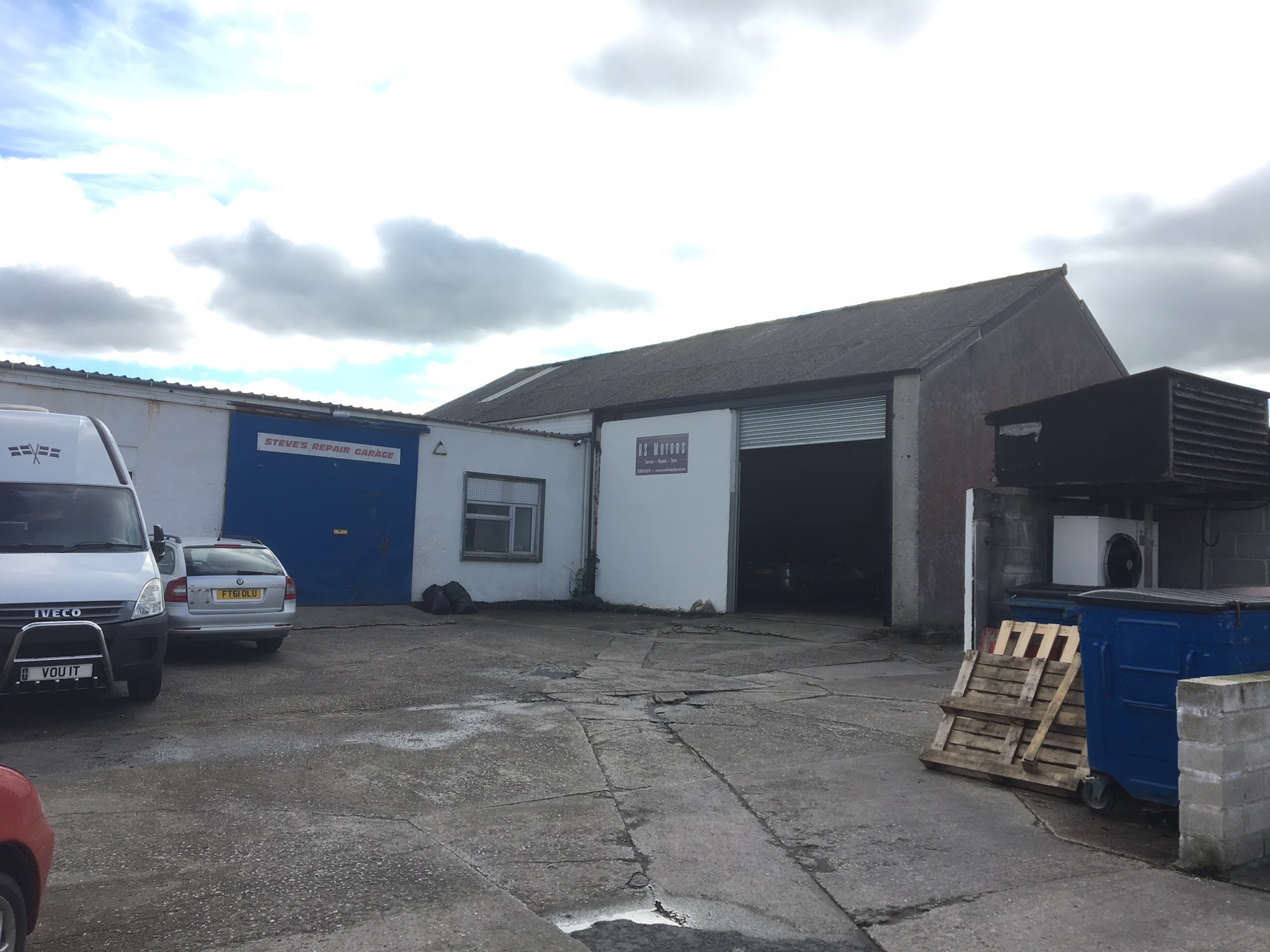 R S Motors Wadebridge Wadebridge