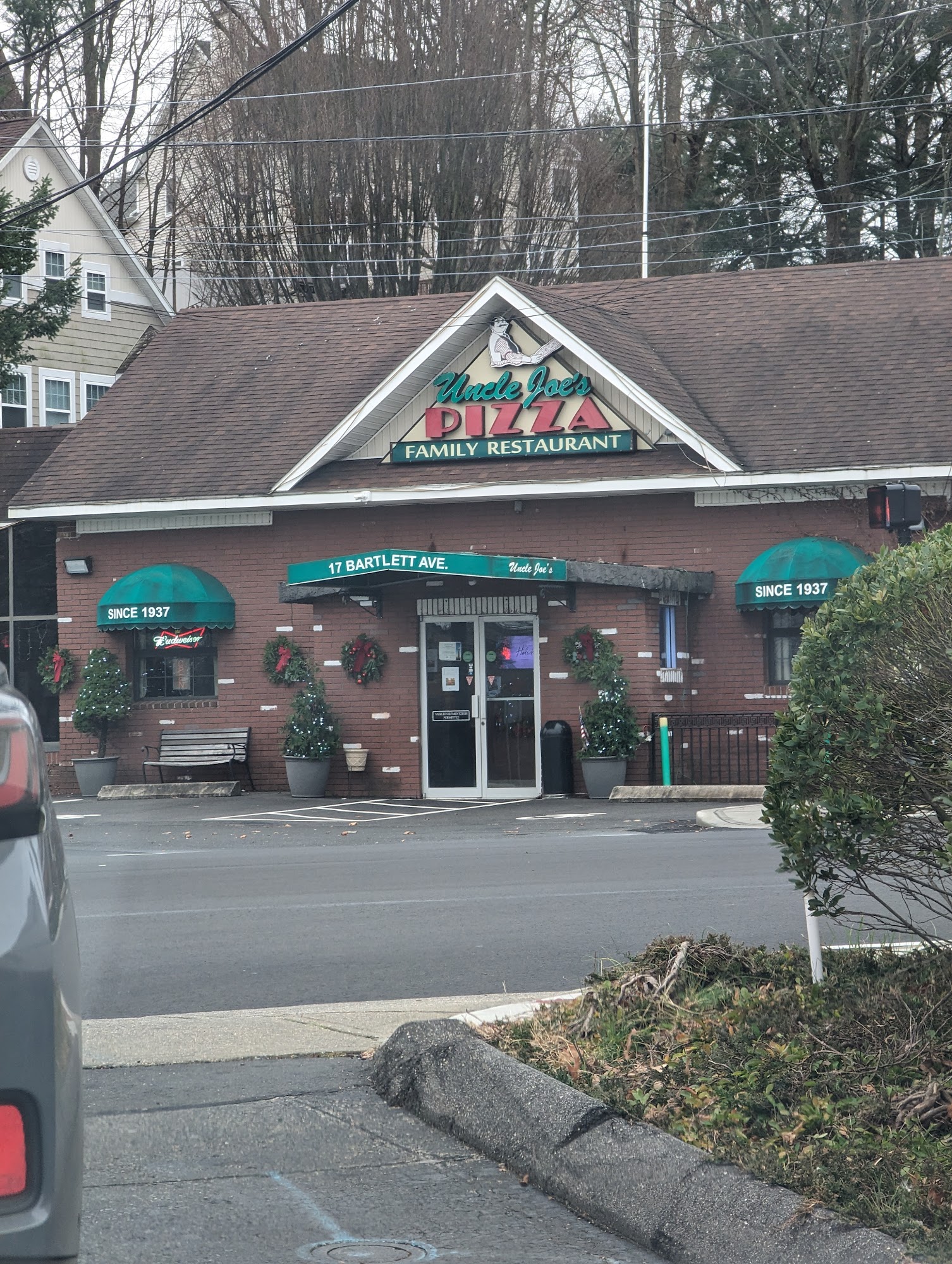 Uncle Joe's Restaurant & Pizza