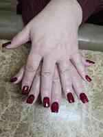 Shiny Nails in Terryville CT