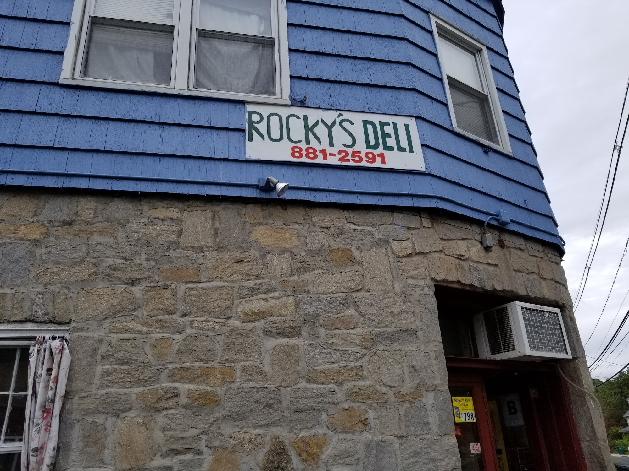 Lucky's Deli