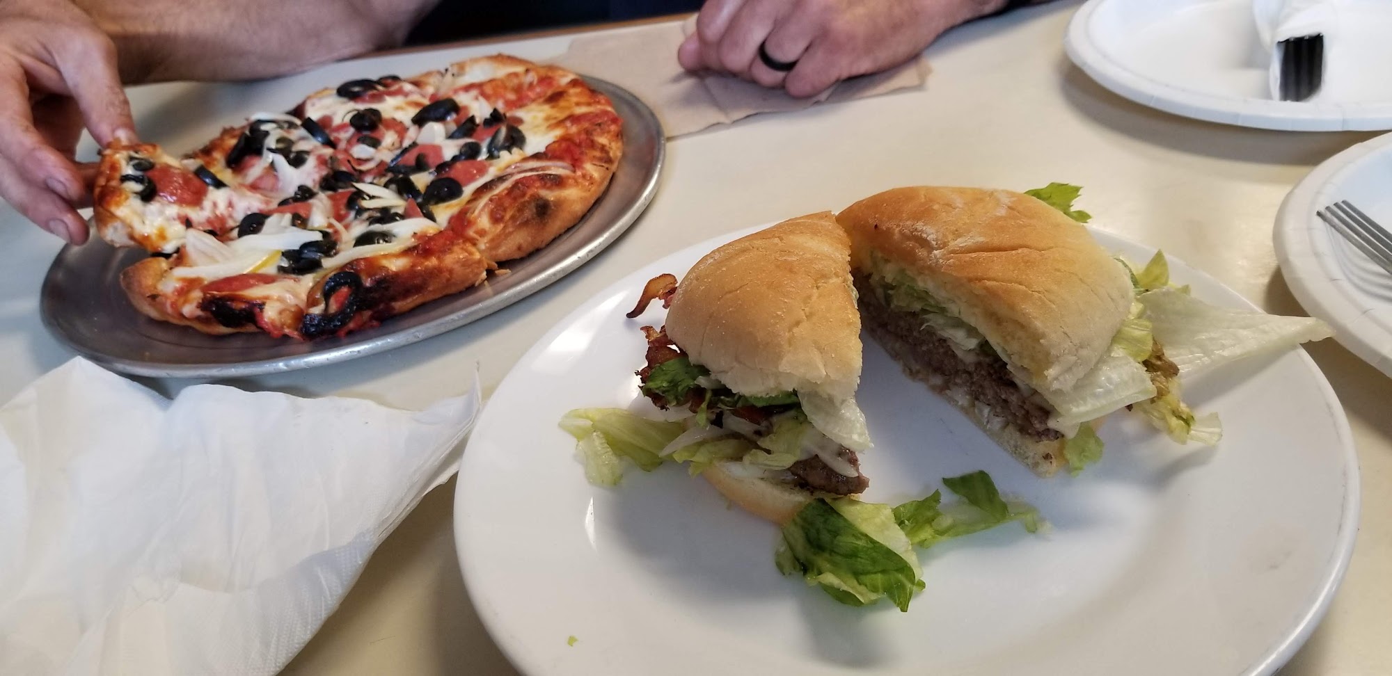 Weidele's Pizza & Pub