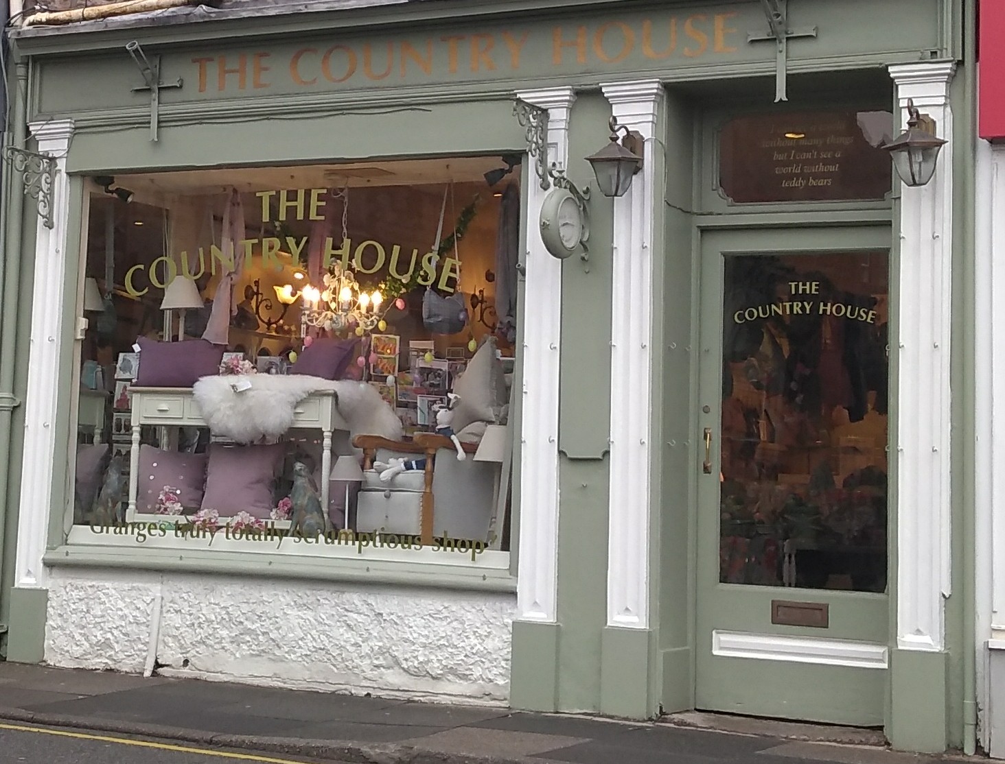 The Country House & Sugar Mouse