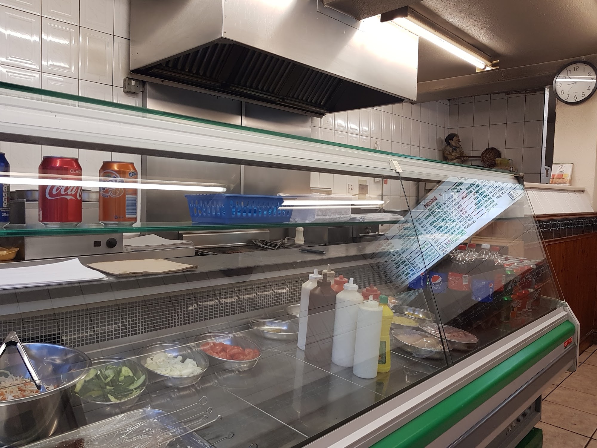 Geno's Pizzeria 3 Allhallows Ln, Kendal