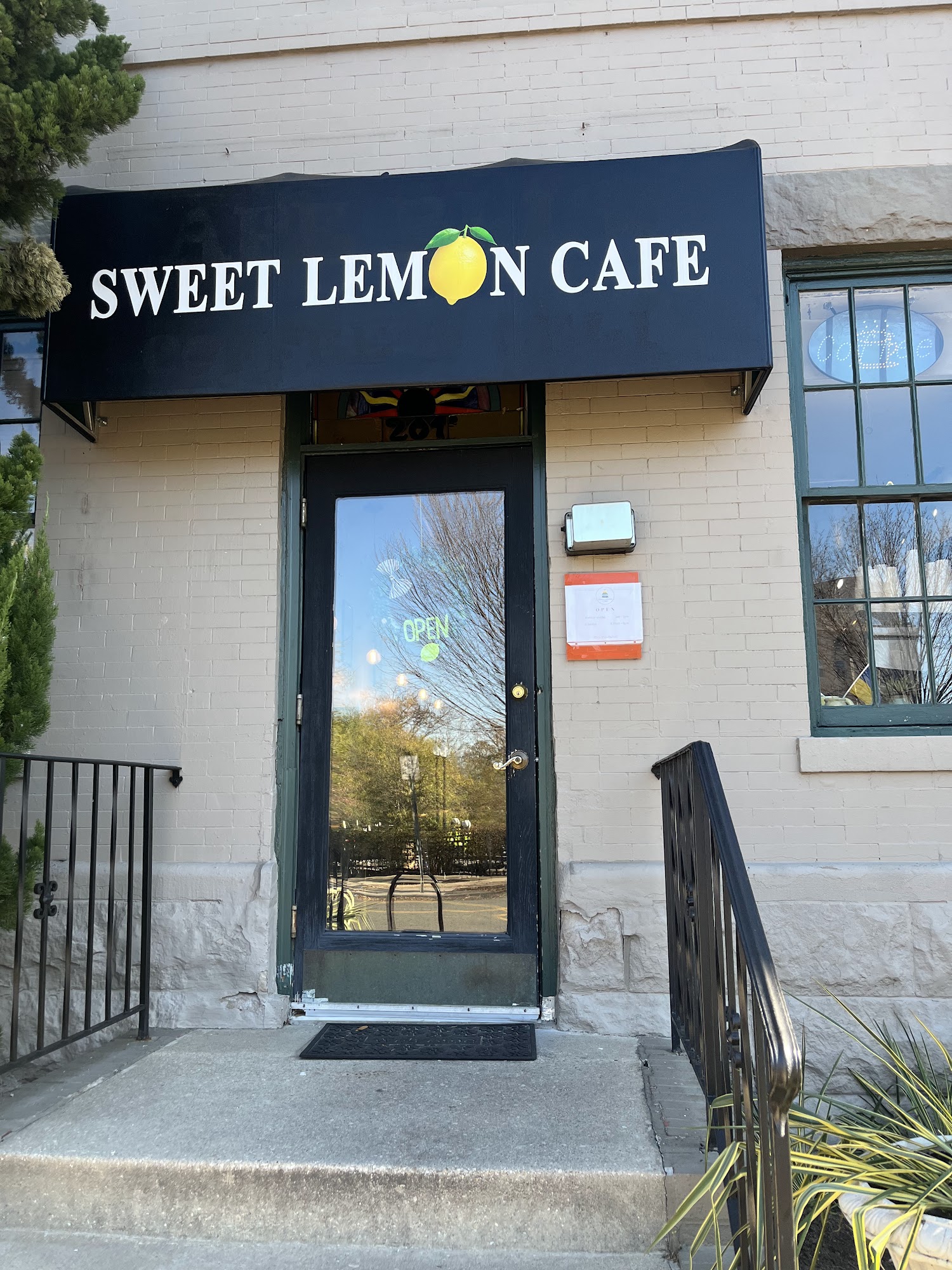 Sweet Lemon Cafe