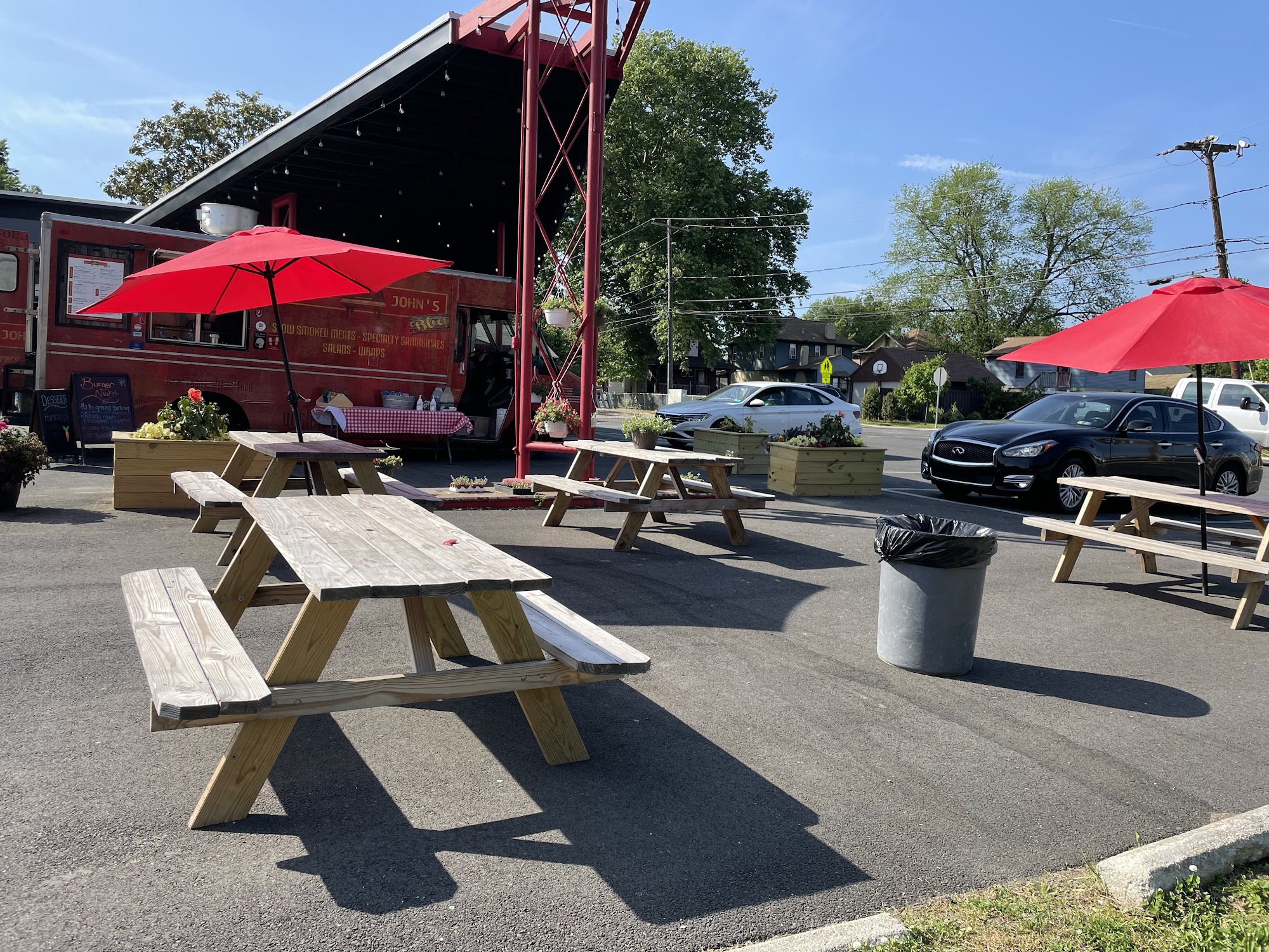 Uncle Johns BBQ Stand