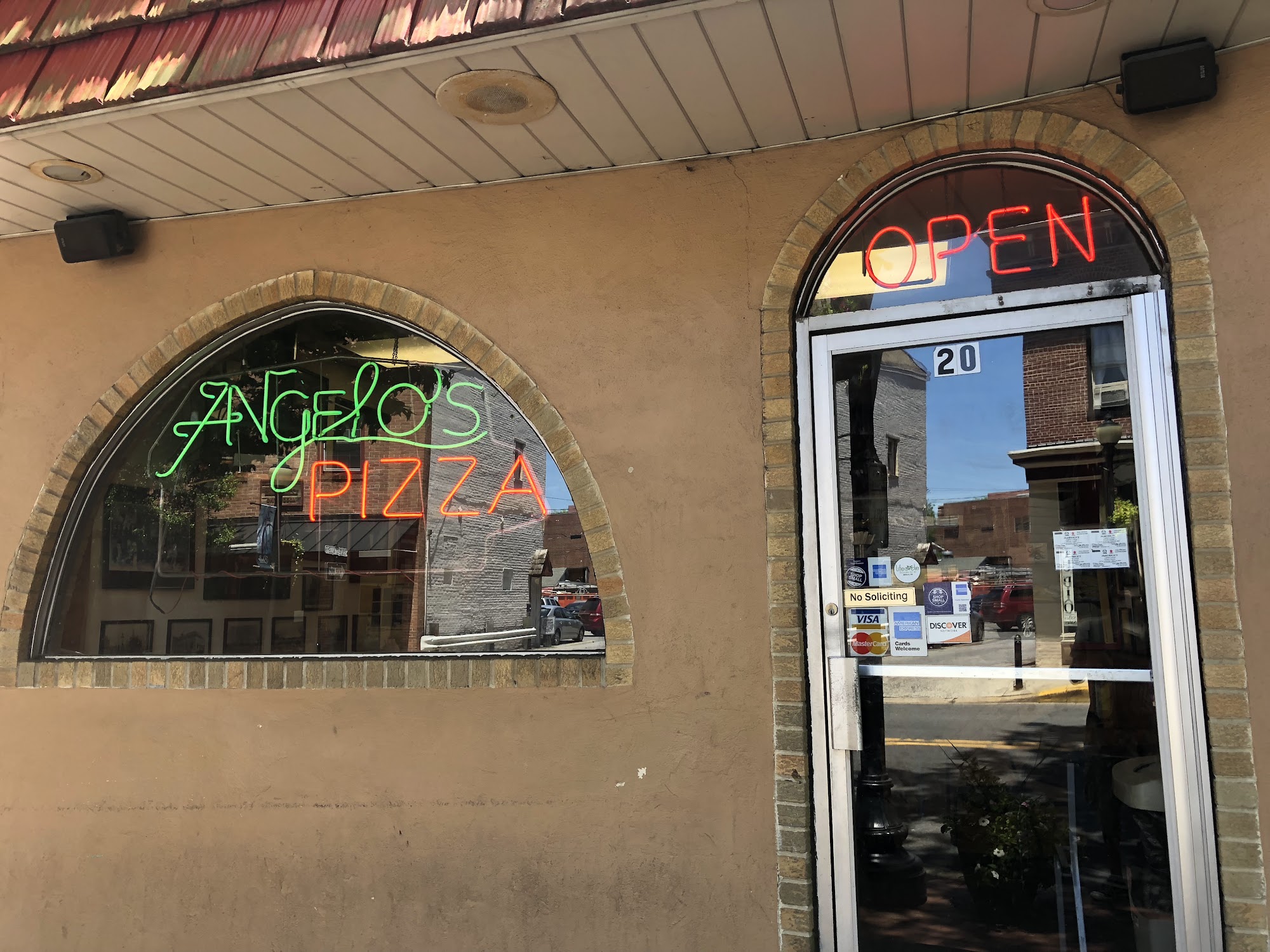 Angelo's Pizza