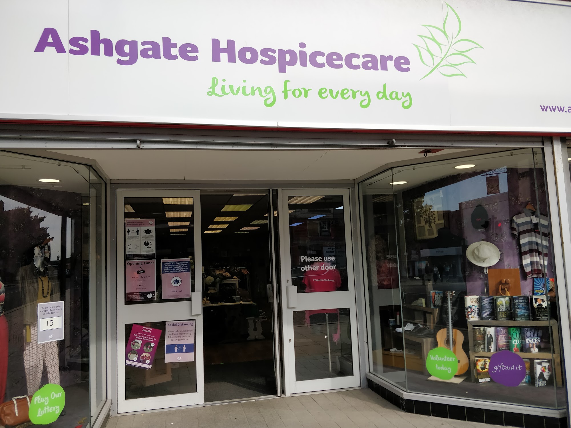 Ashgate Hospice Alfreton Shop