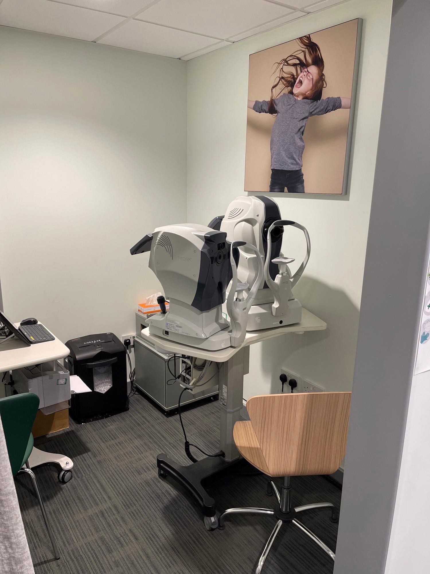 Specsavers Opticians and Audiologists - Ashbourne Derby