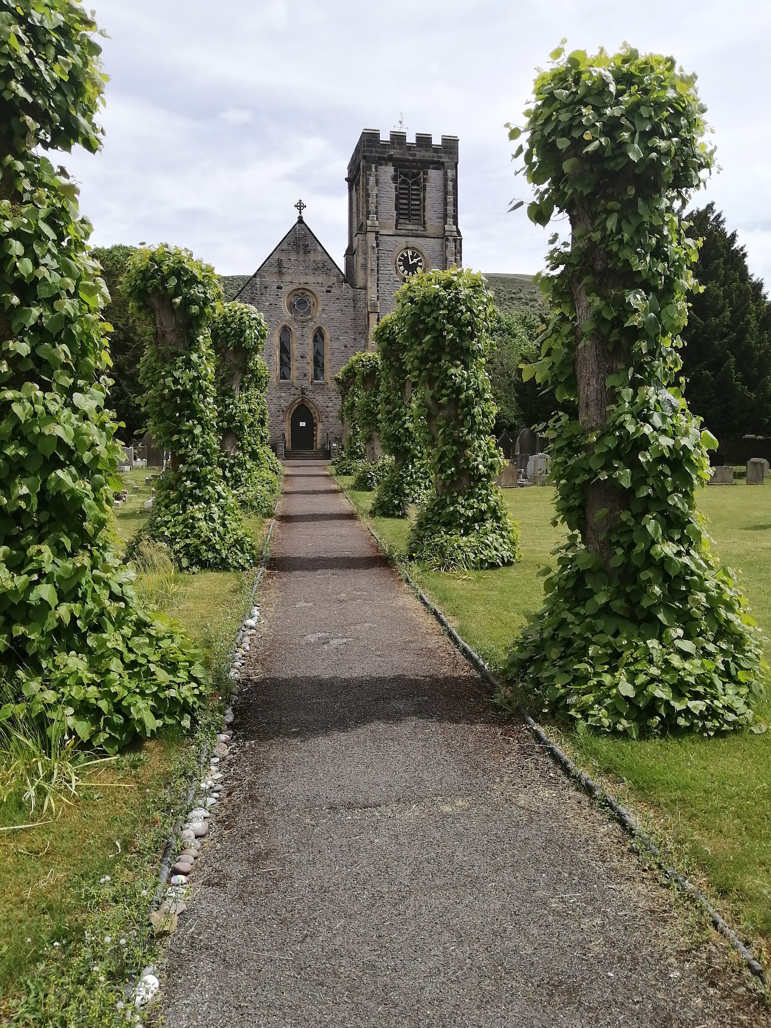 St Barnabas' Church : Bradwell