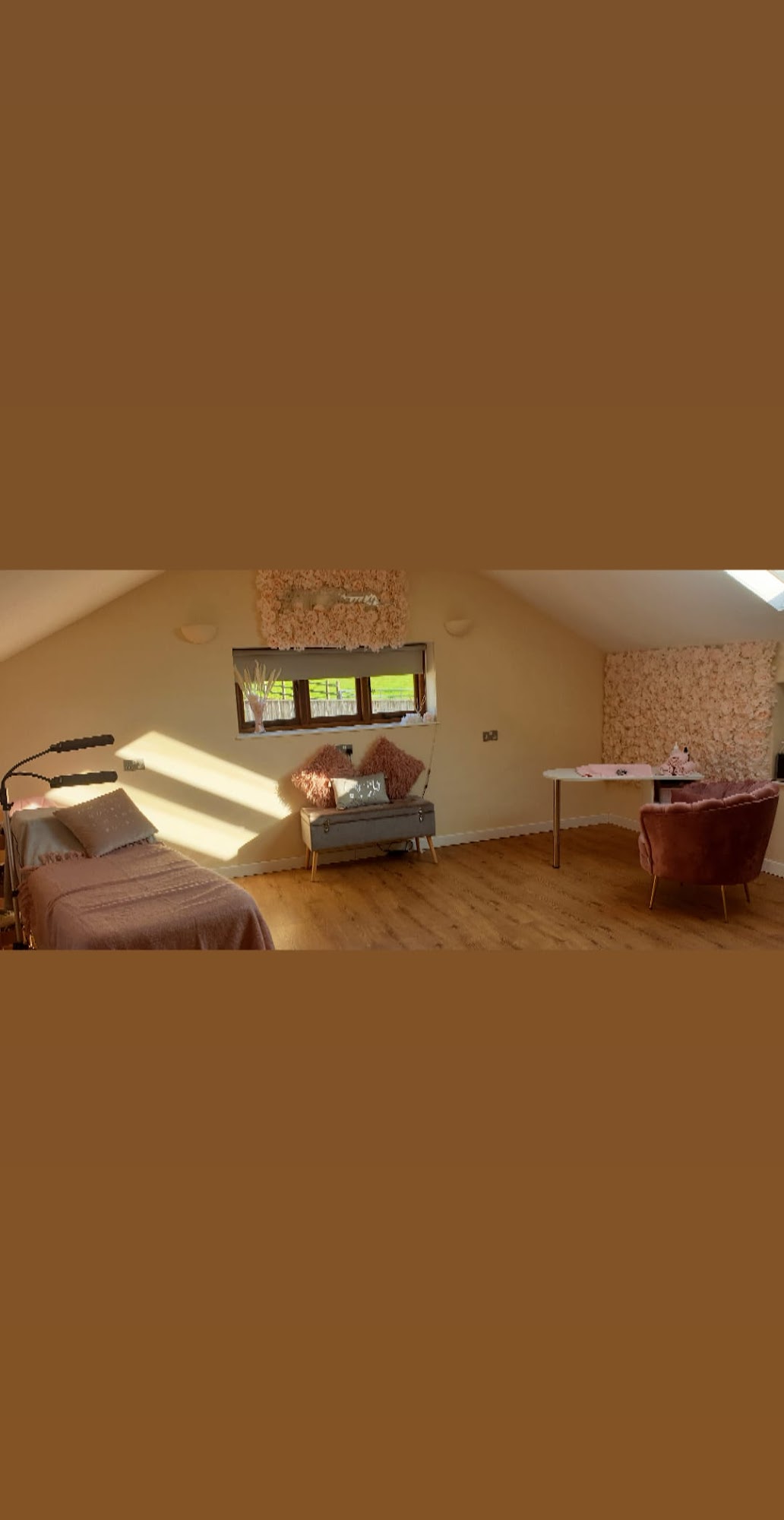 H W Beauty Axminster