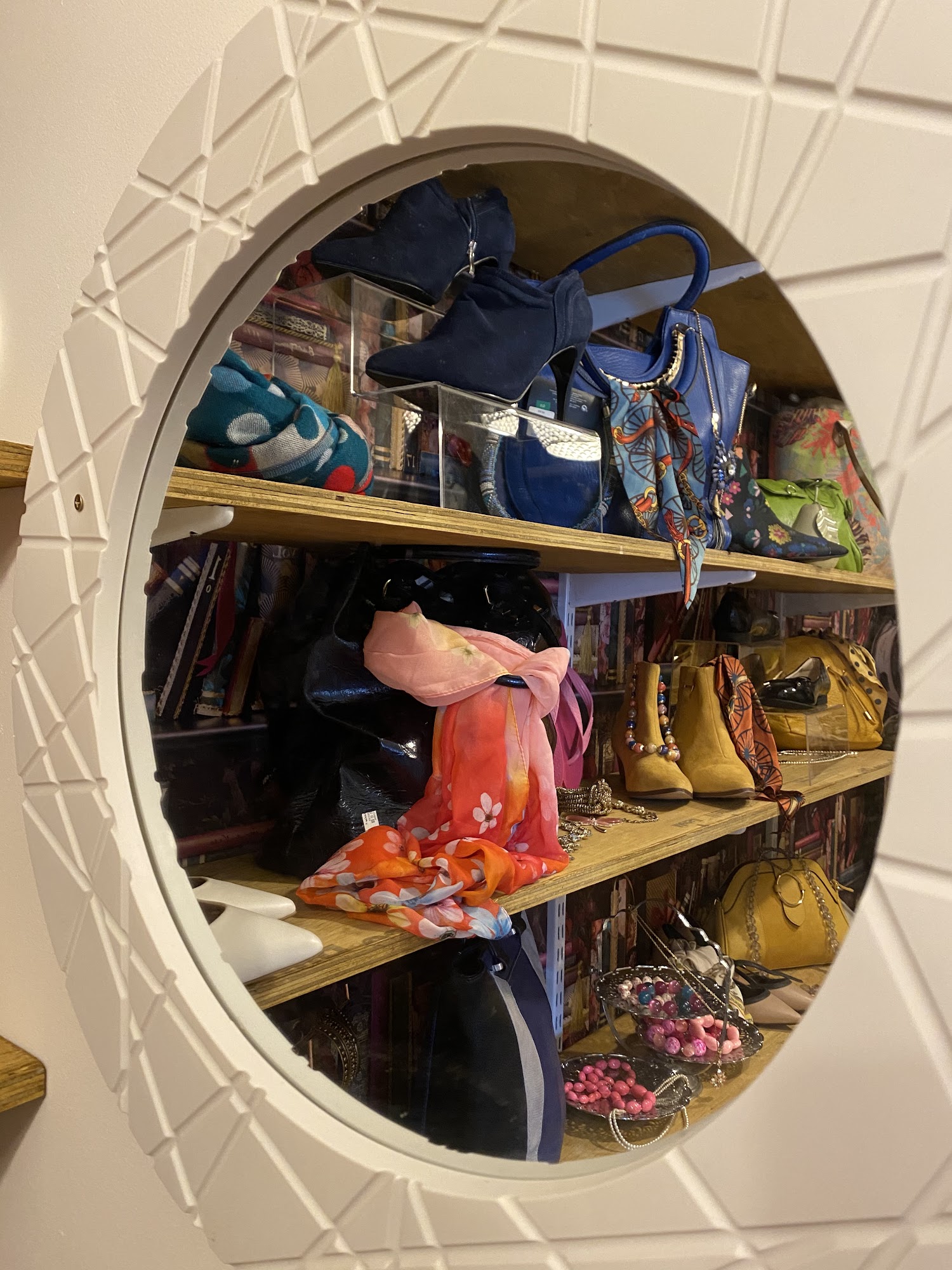 Ferndown Margaret Green Animal Rescue - Charity Shop Ferndown