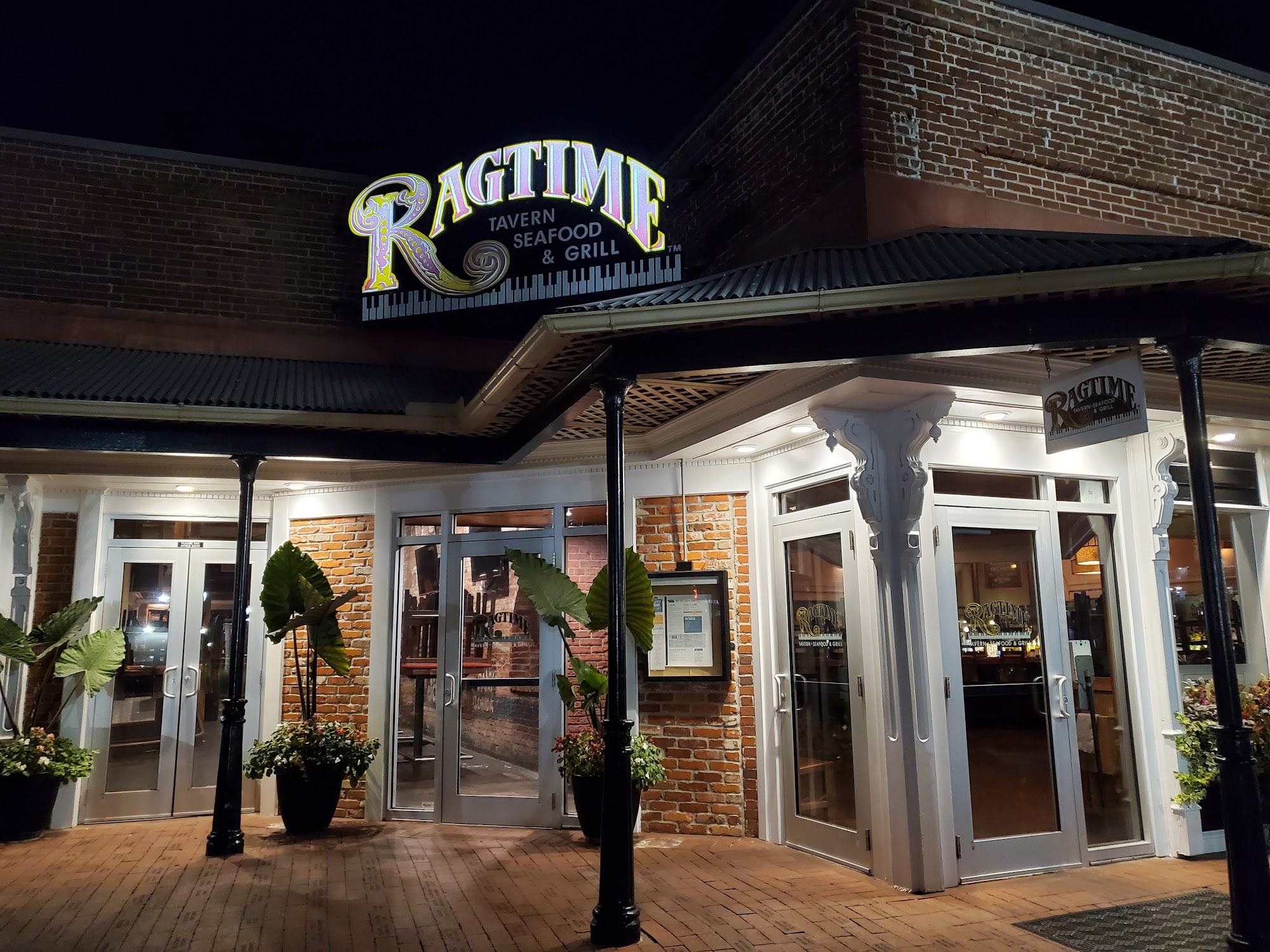 RagTime Tavern, Seafood & Grille