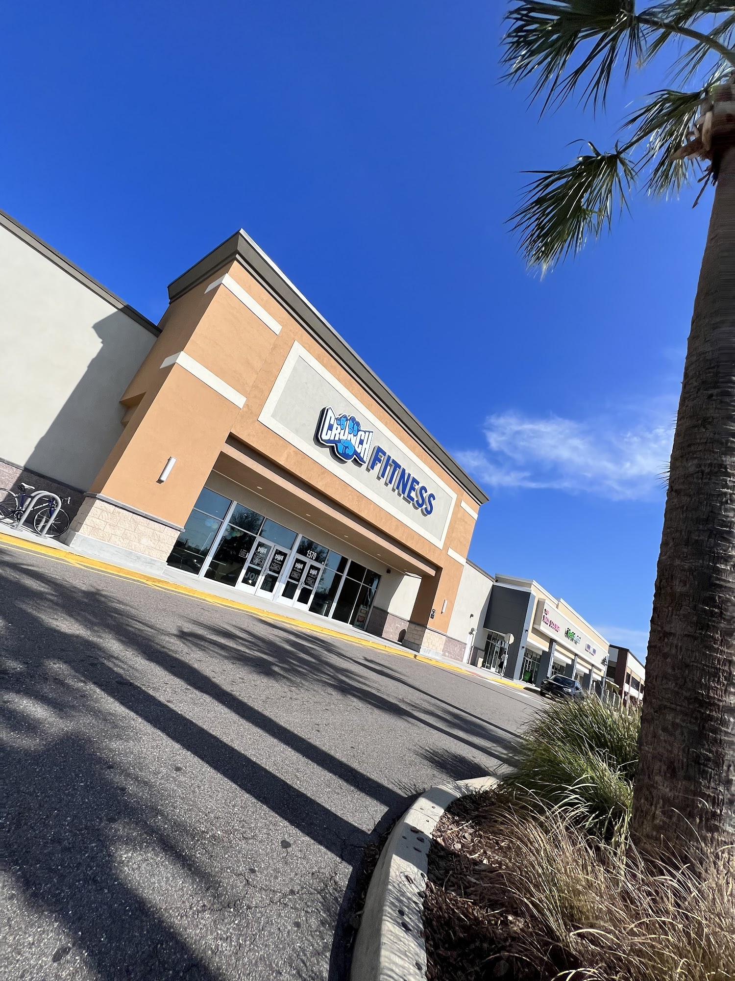 CRUNCH FITNESS - BRANDON - 1570 W Brandon Blvd, Brandon FL - Hours ...