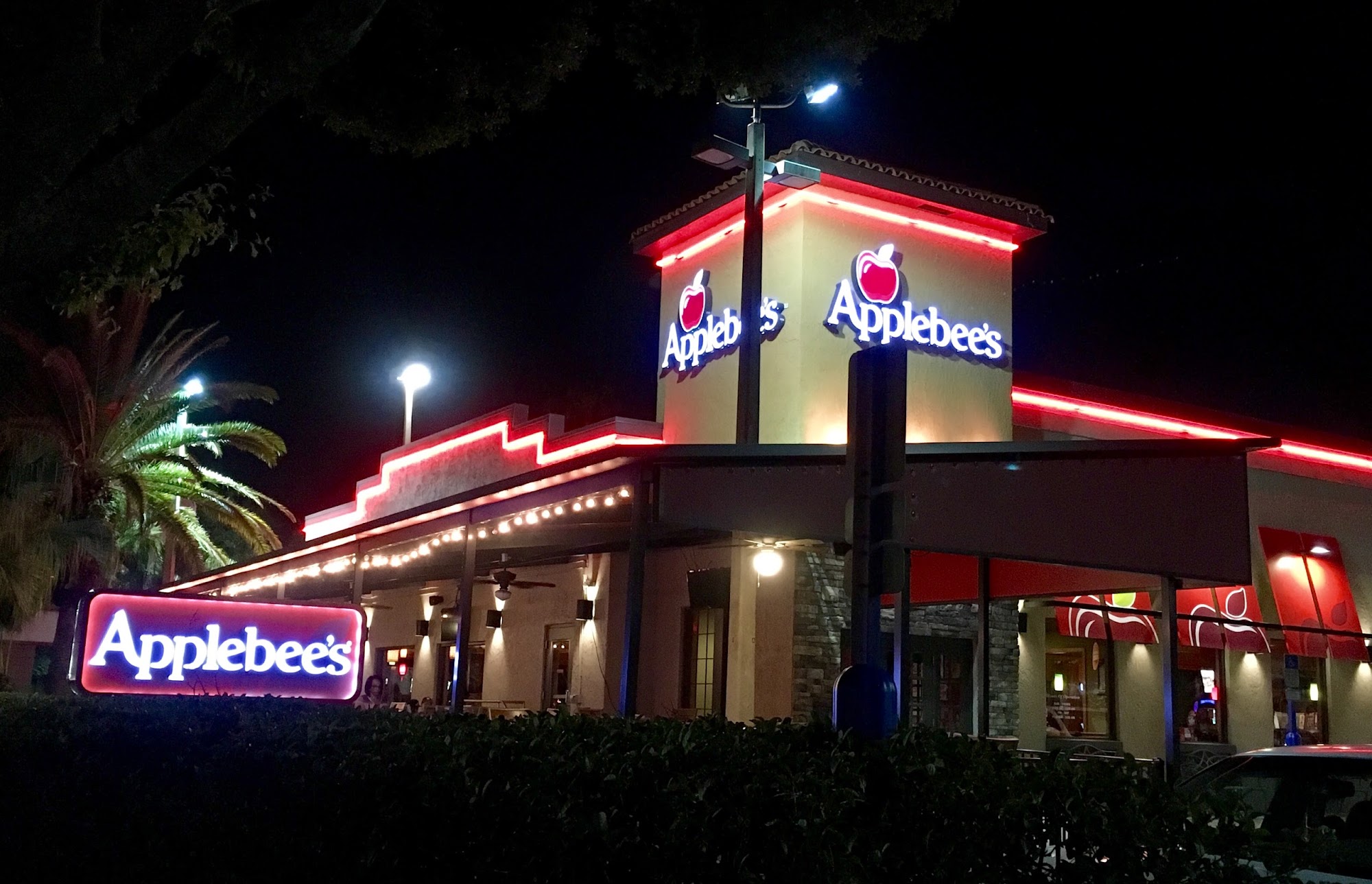 Applebee's Grill + Bar