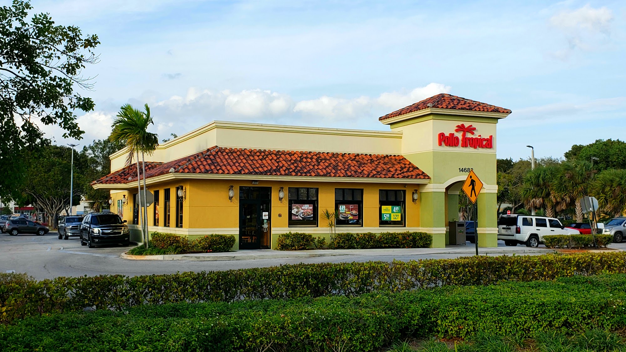 Pollo Tropical