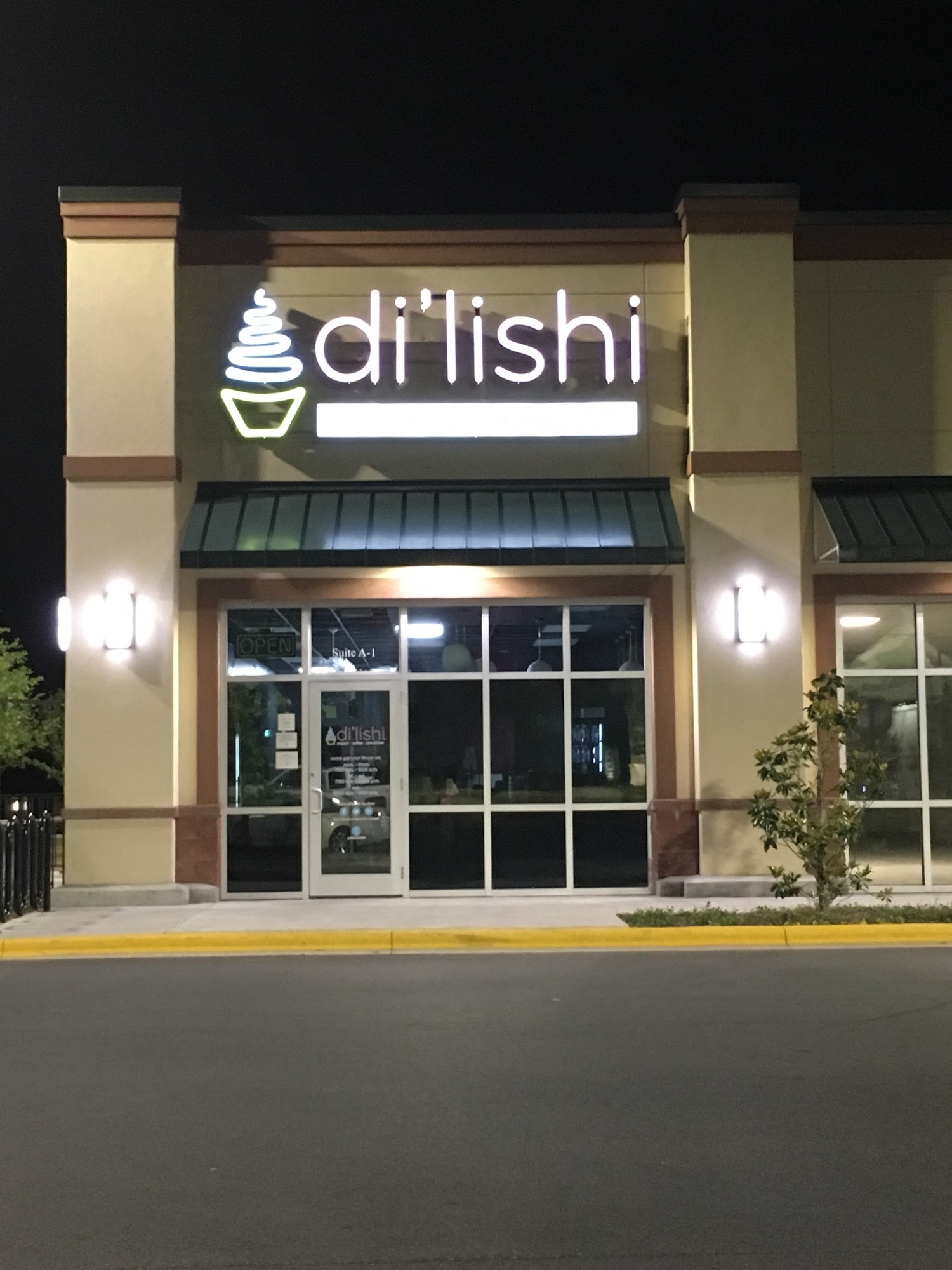 dl'lishi *coffee *smoothies *yogurt