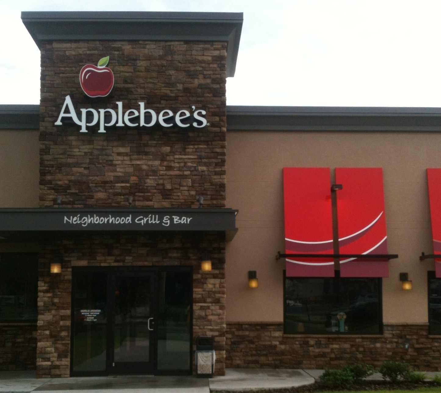 Applebee's Grill + Bar