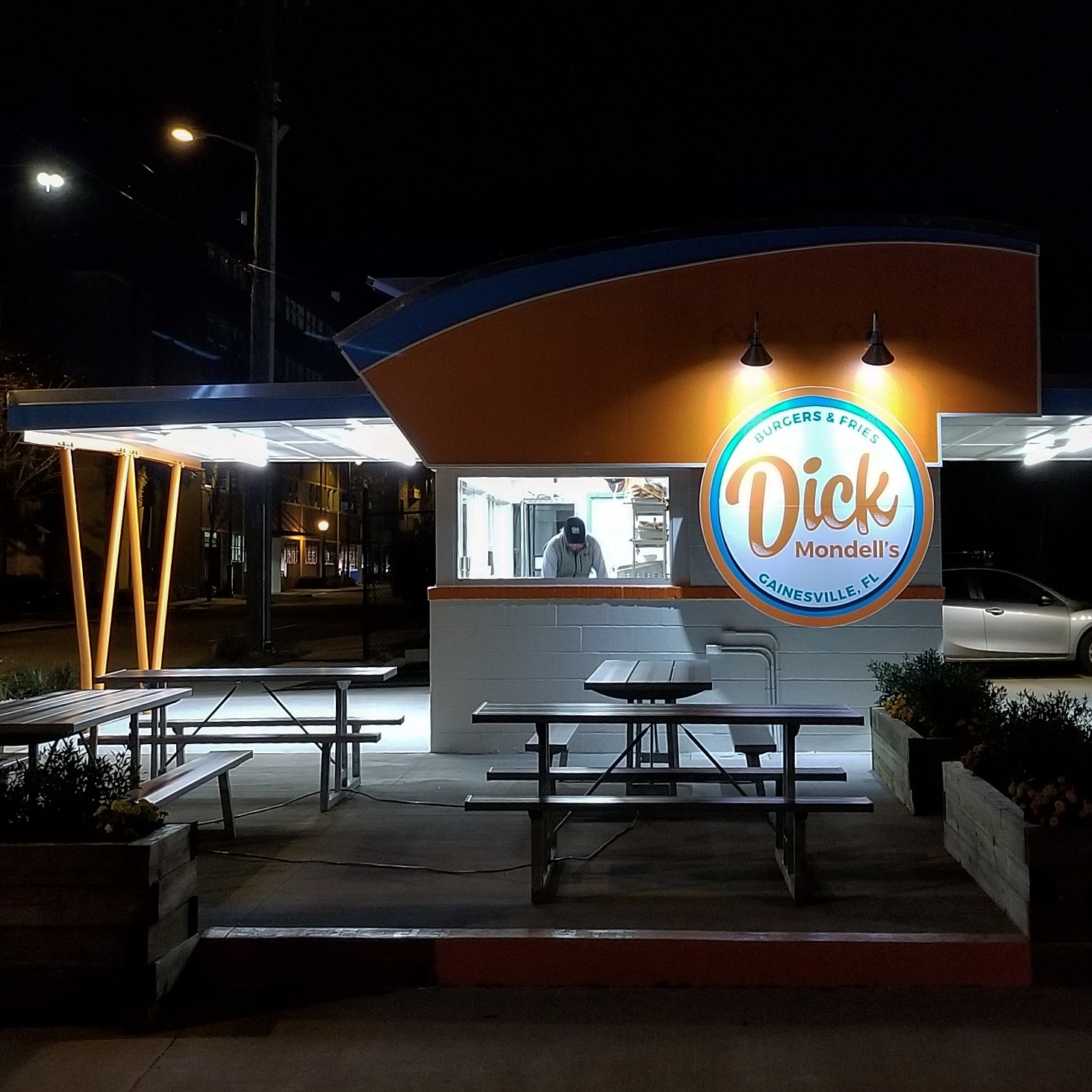 Dick Mondell's Burgers & Fries