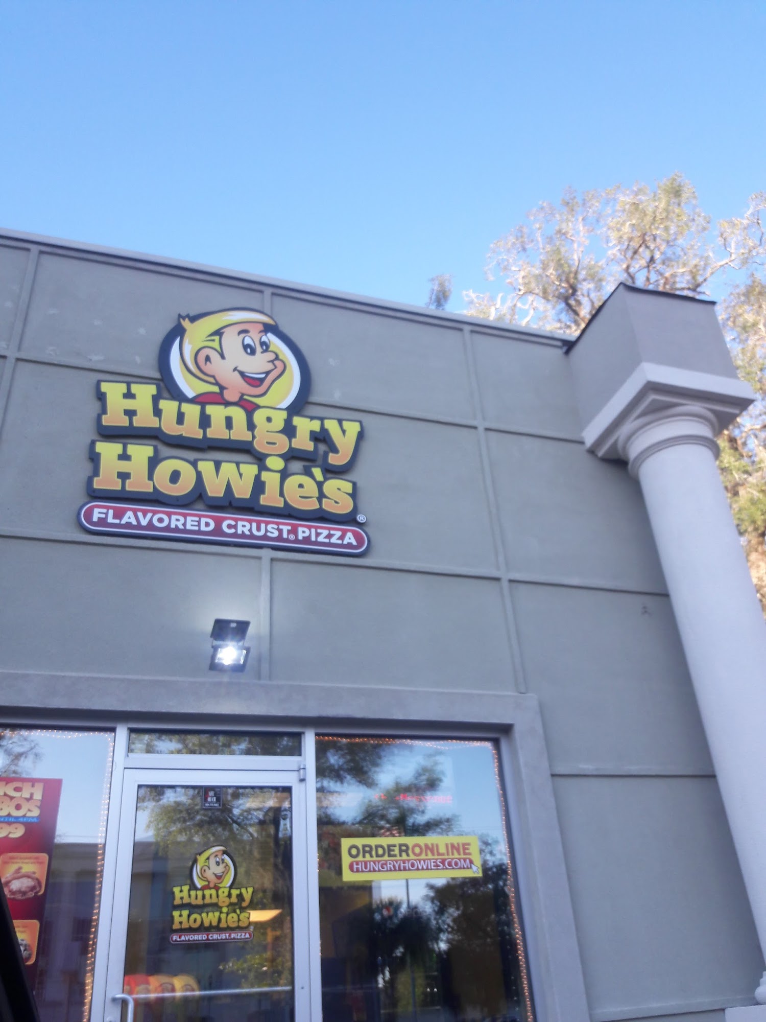 Hungry Howie's Pizza & Subs