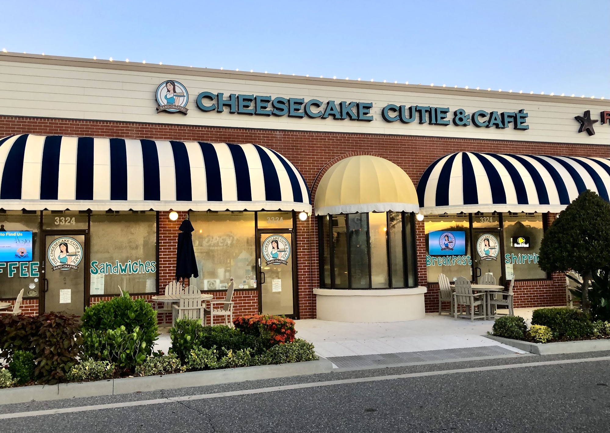 The Cheesecake Cutie & Cafe