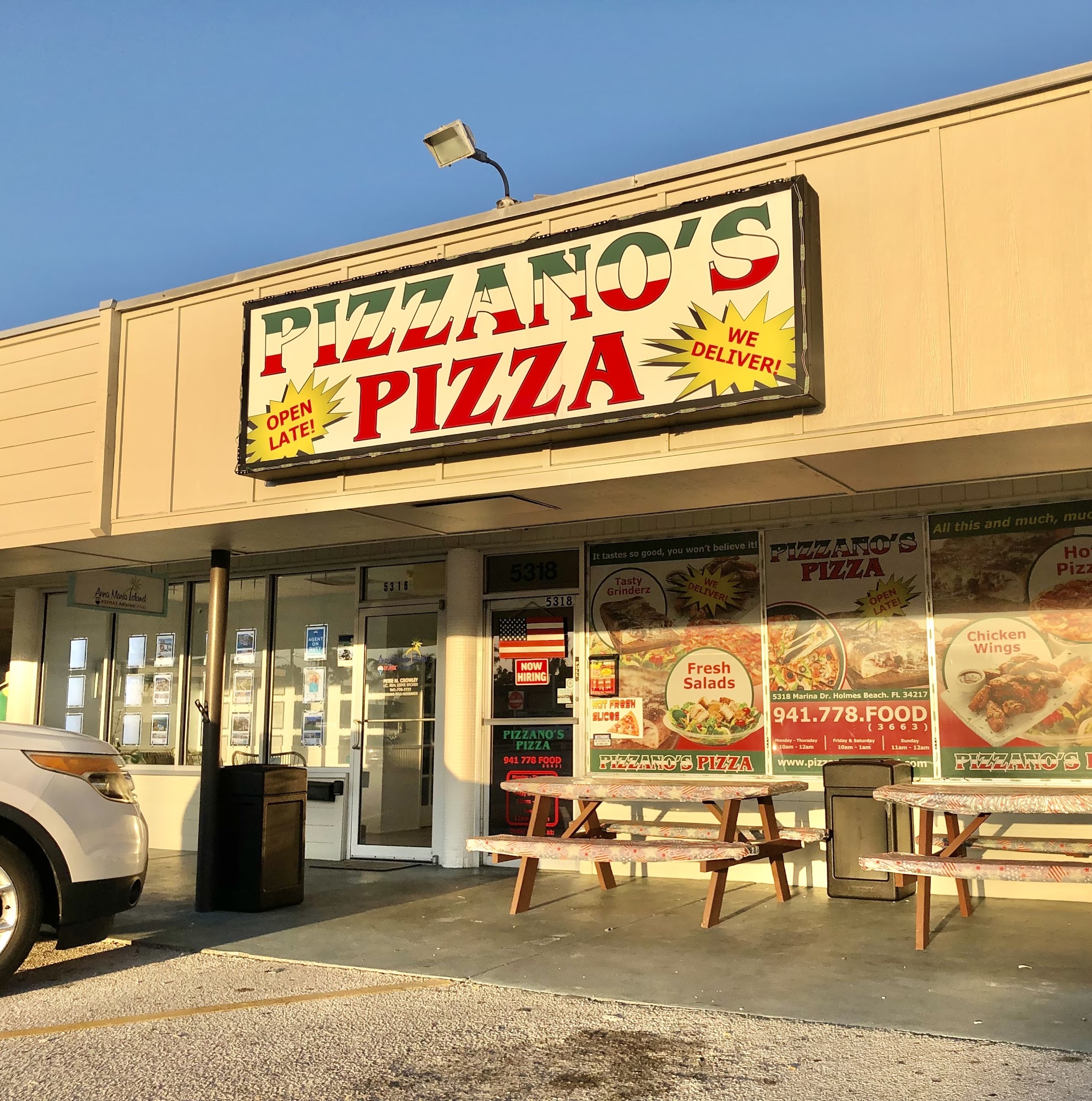 Pizzano's Pizza