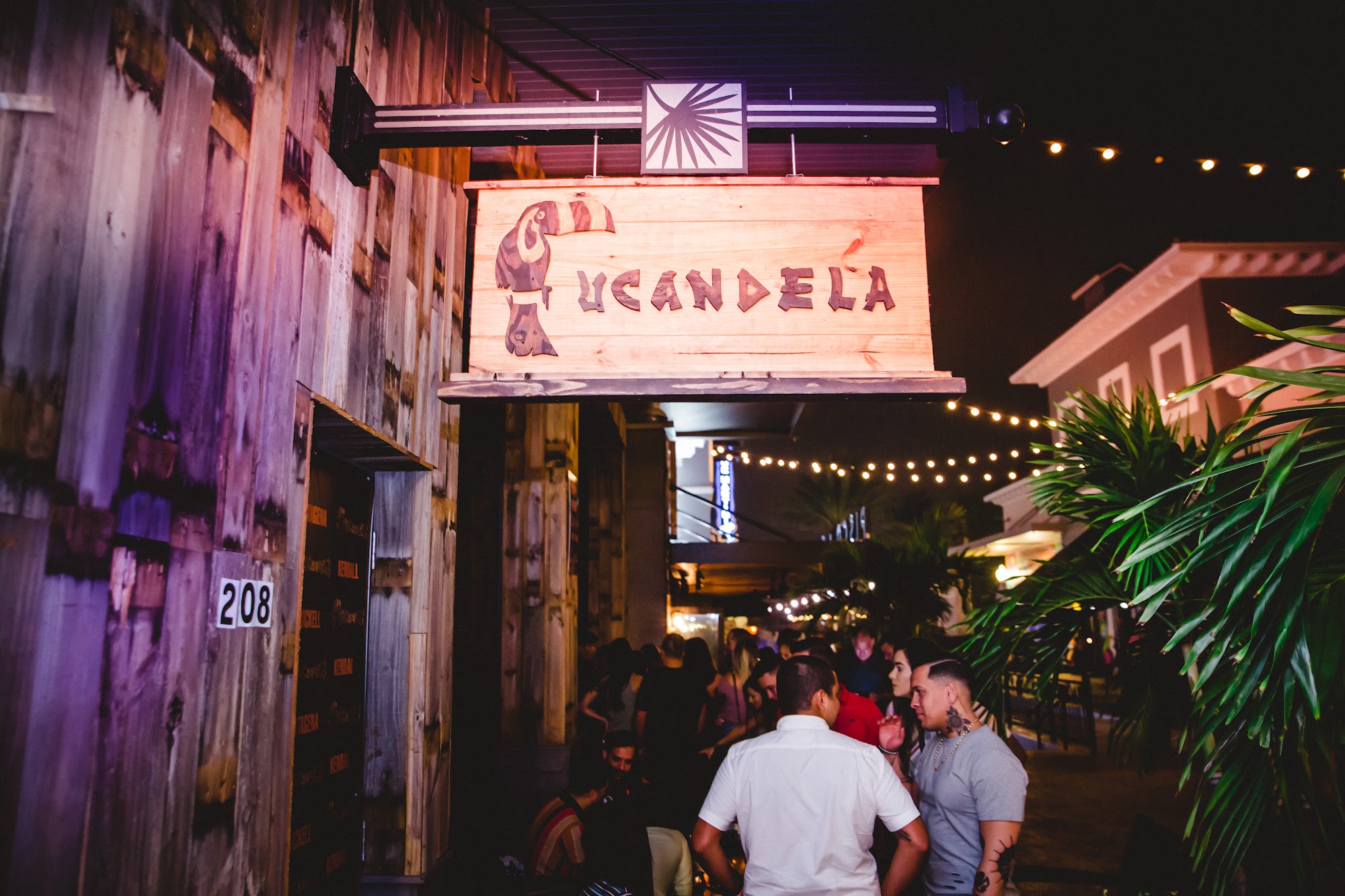 Tucandela Bar Kendall