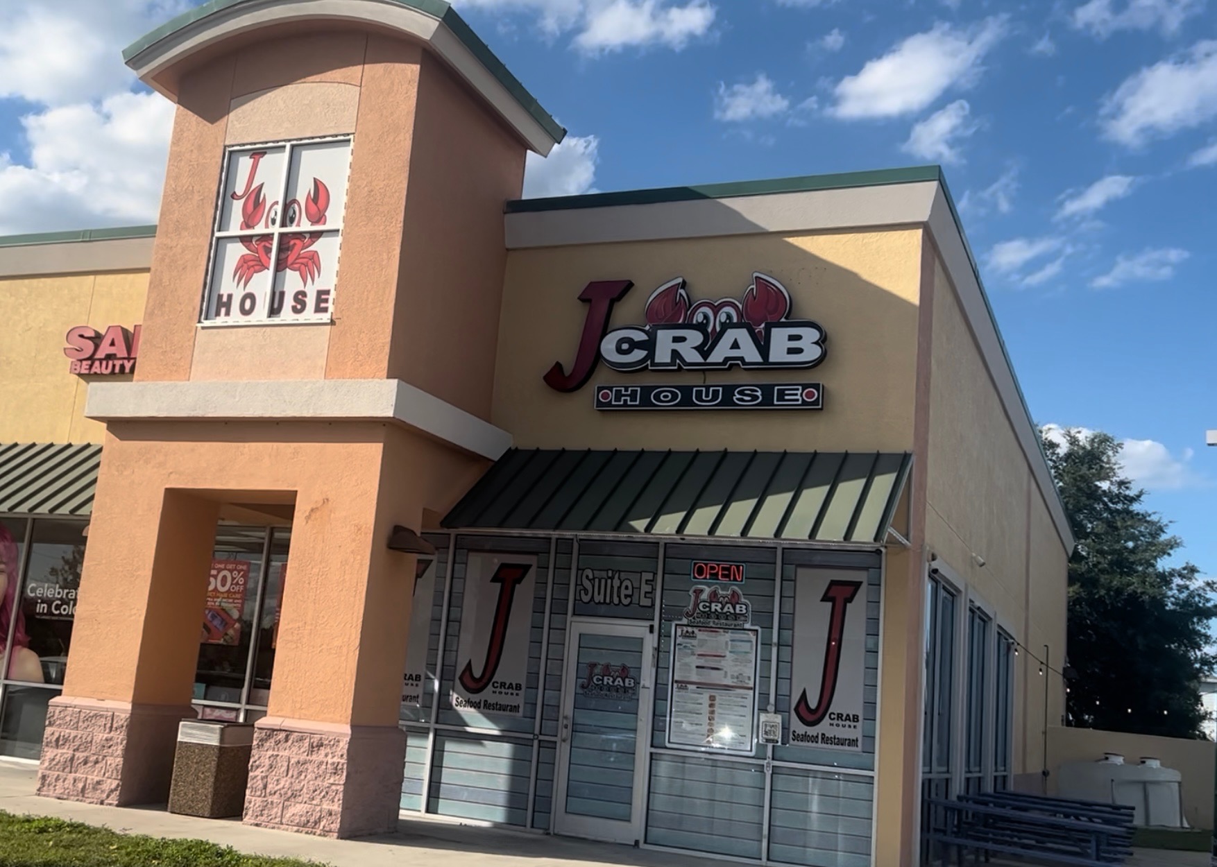 J Crab House