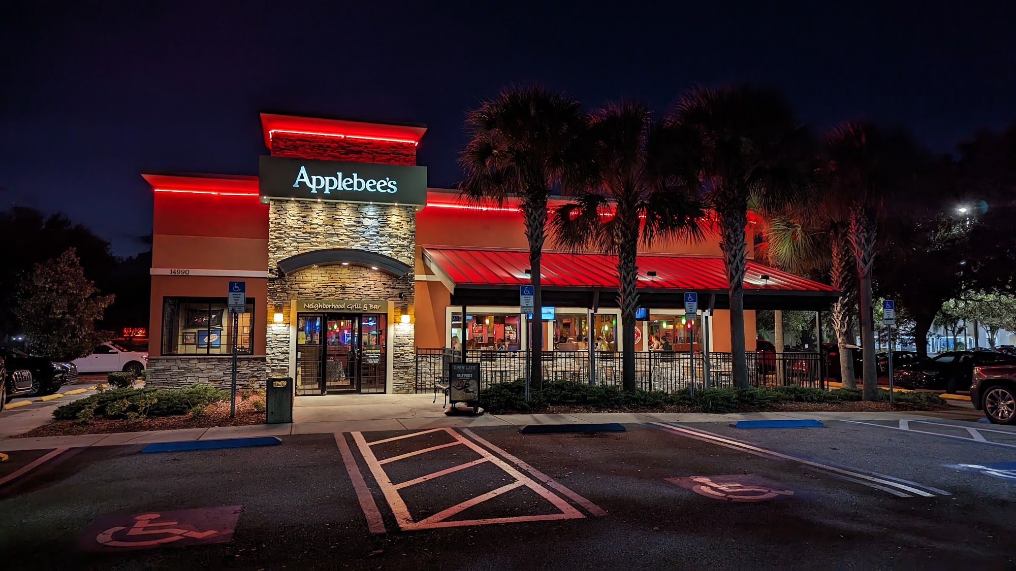 Applebee's Grill + Bar