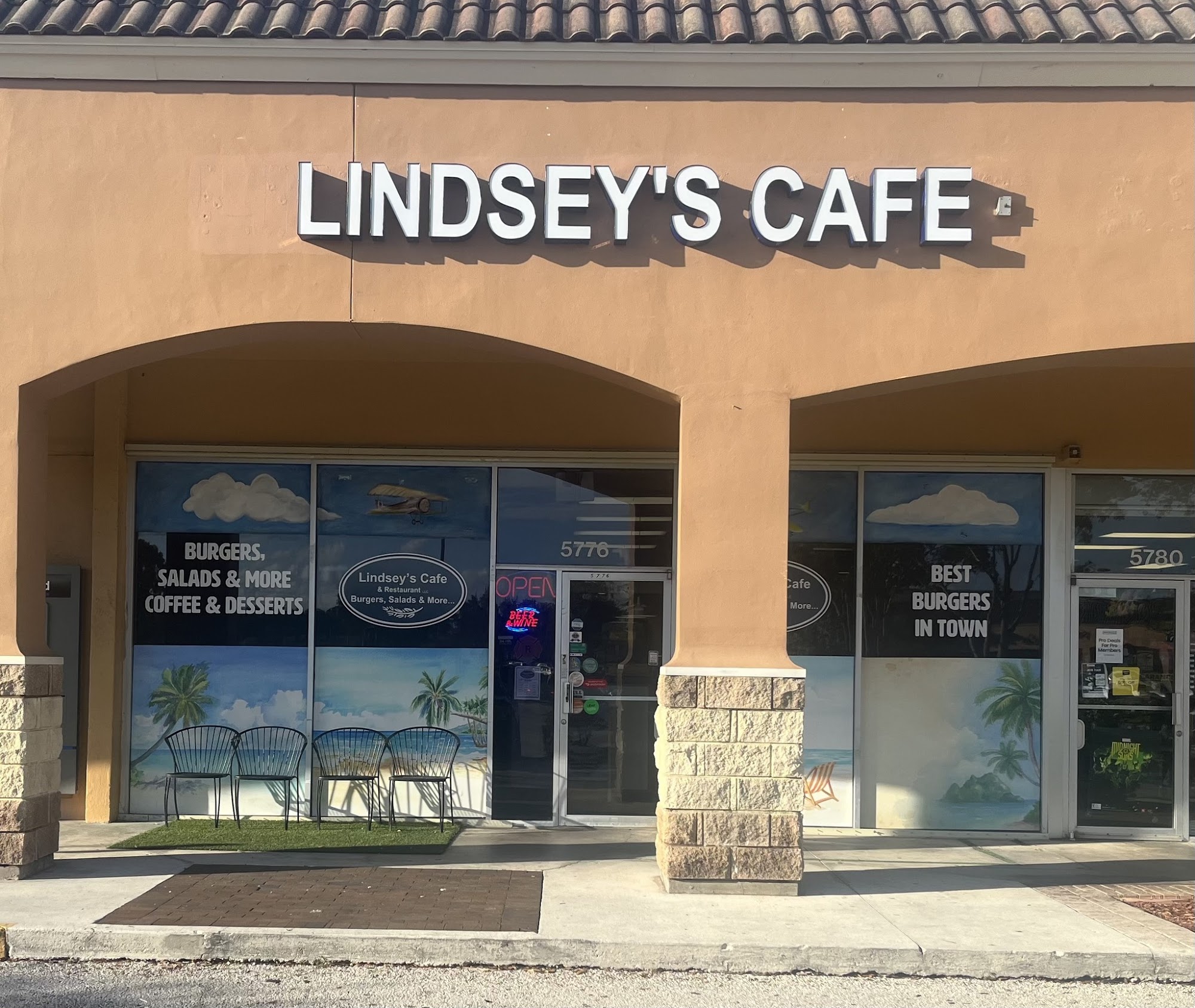 Lindsey's Cafe and Restaurant