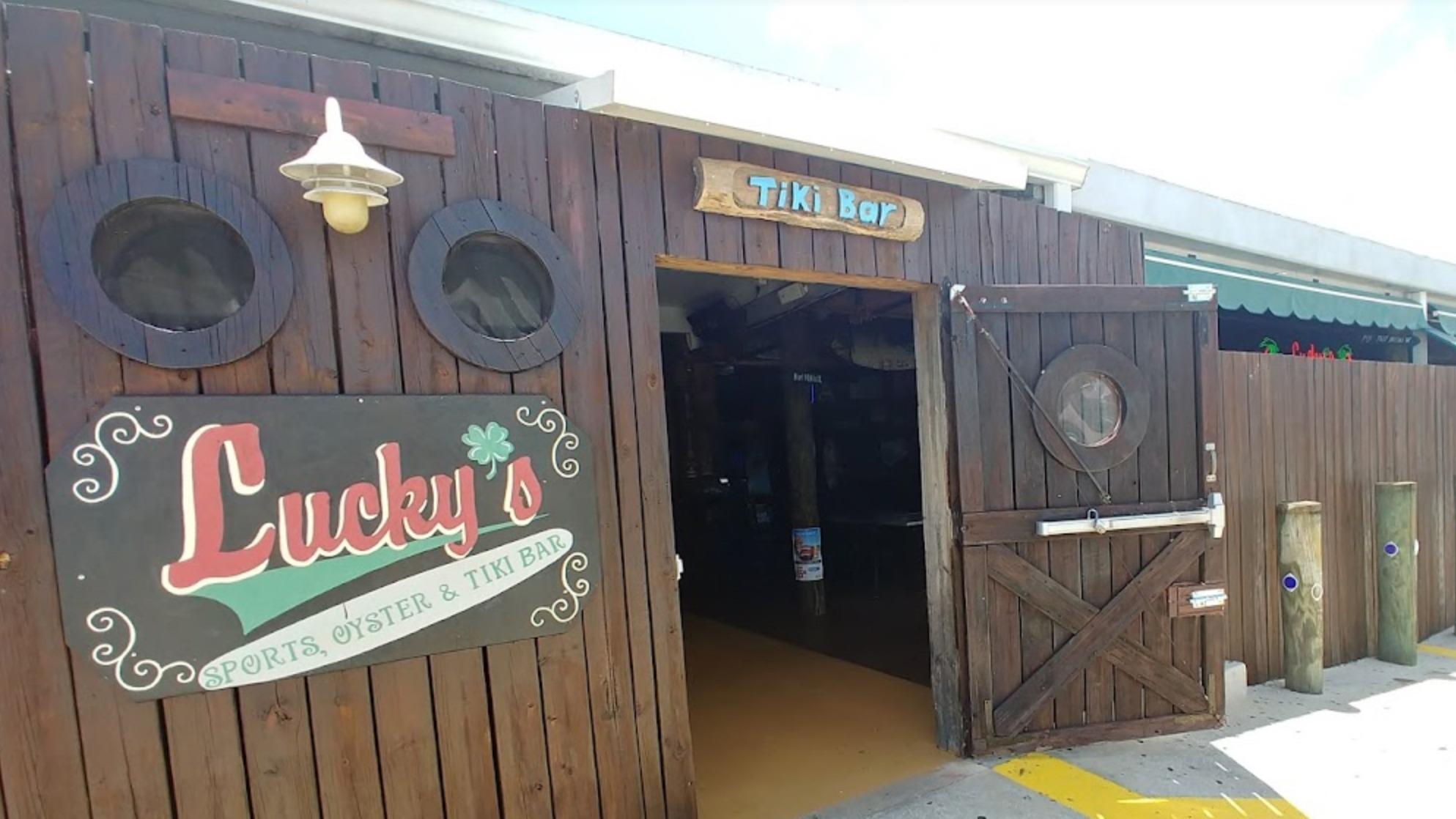 Lucky's Sports, Oyster, & Tiki Bar