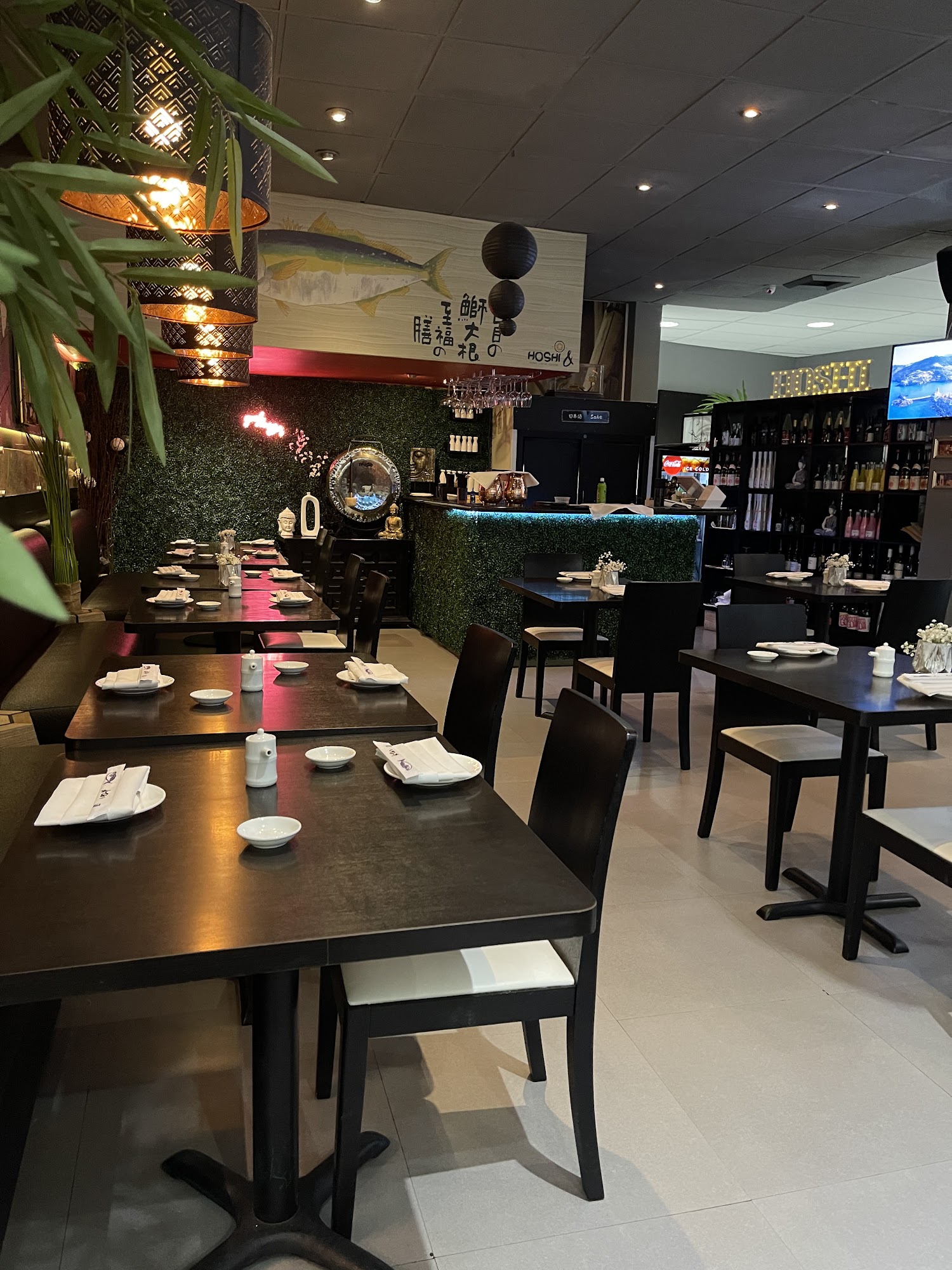 Hoshi & Sushi Asian Cuisine