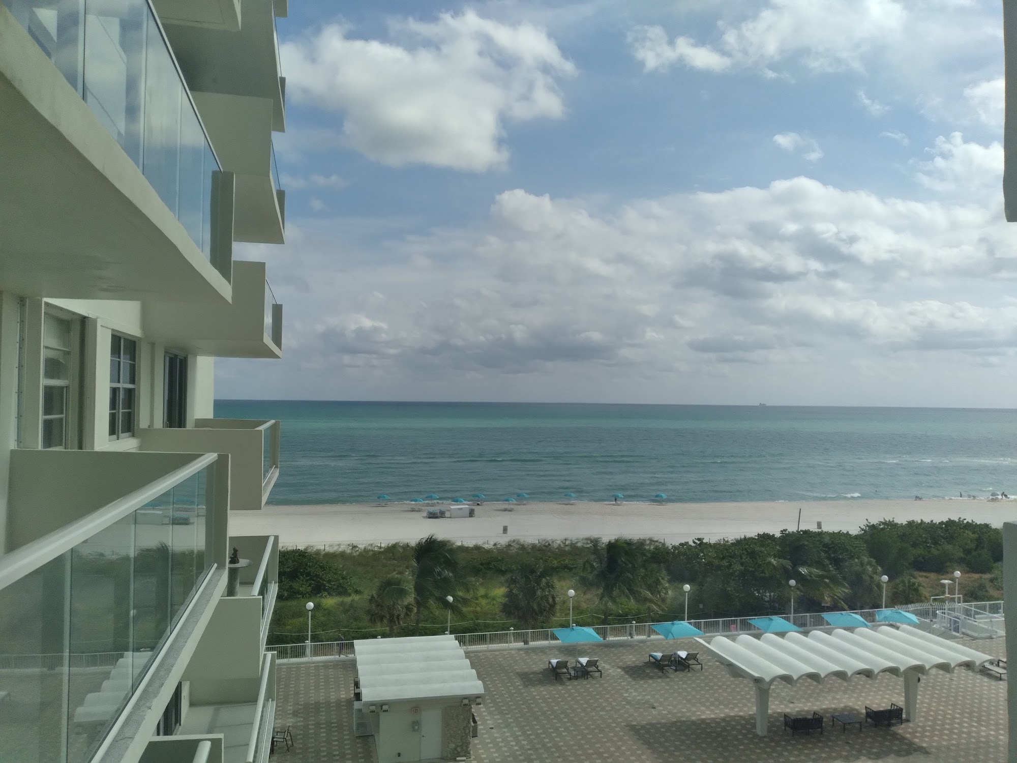 ARLEN BEACH CONDOMINIUM 5701 Collins Ave, Miami Beach