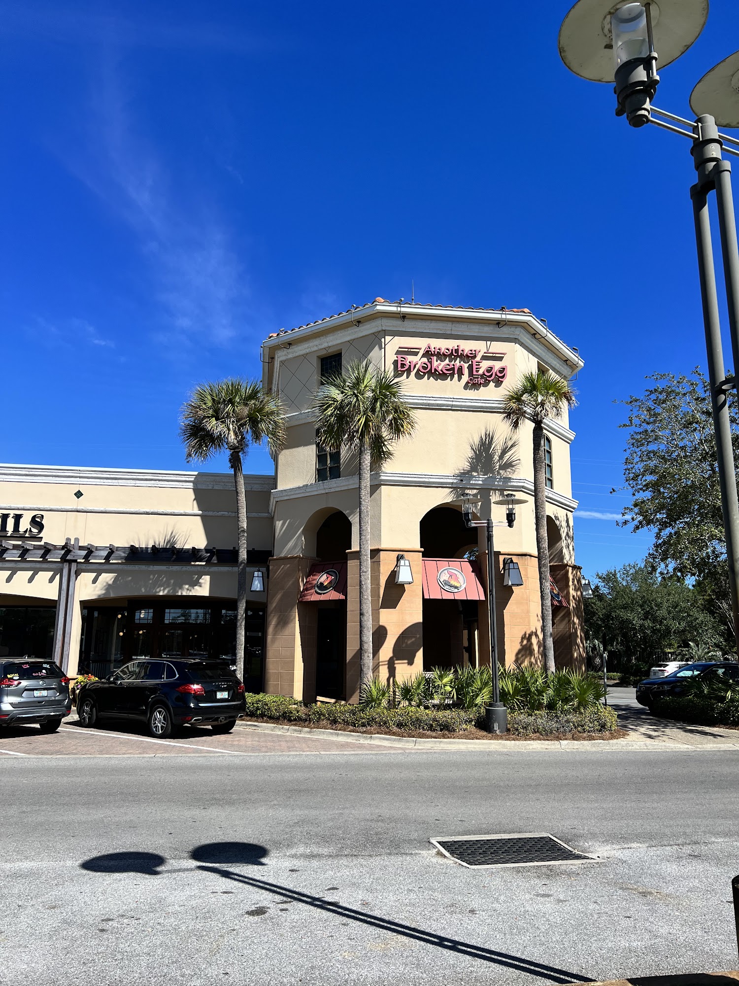 Another Broken Egg Cafe