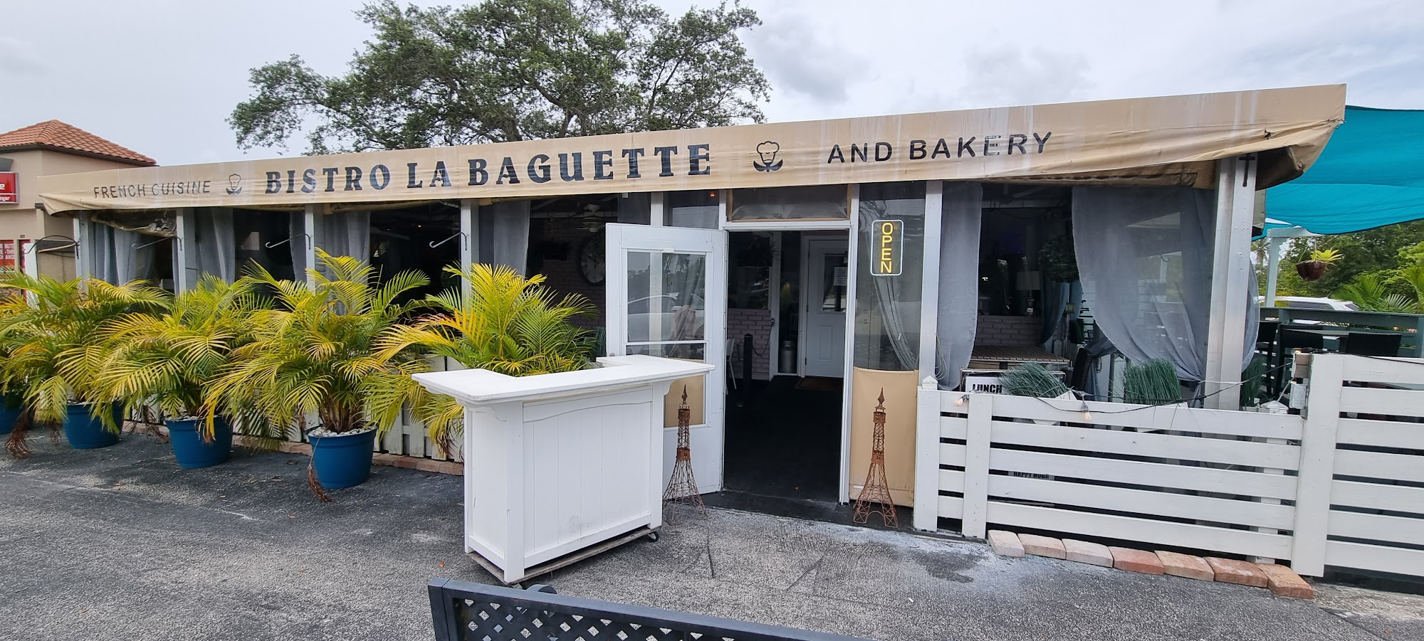 Bistro La Baguette