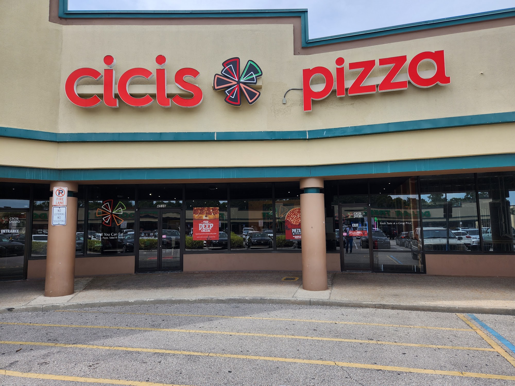 Cicis Pizza